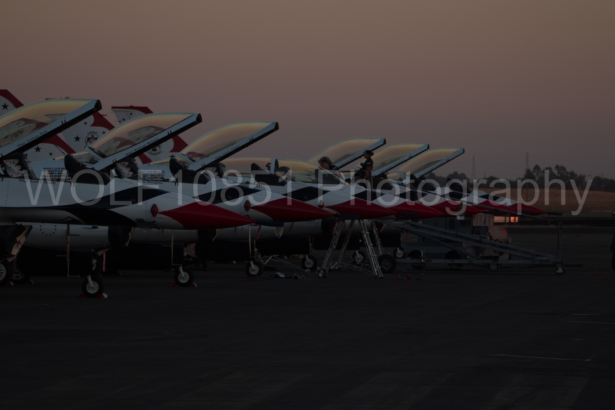 Aviation photography by WOLF10851 featuring F-16 Fighting Falcon, Thunderbirds, Red White and Blue, California Capital Airshow 2018, Golden Hour.