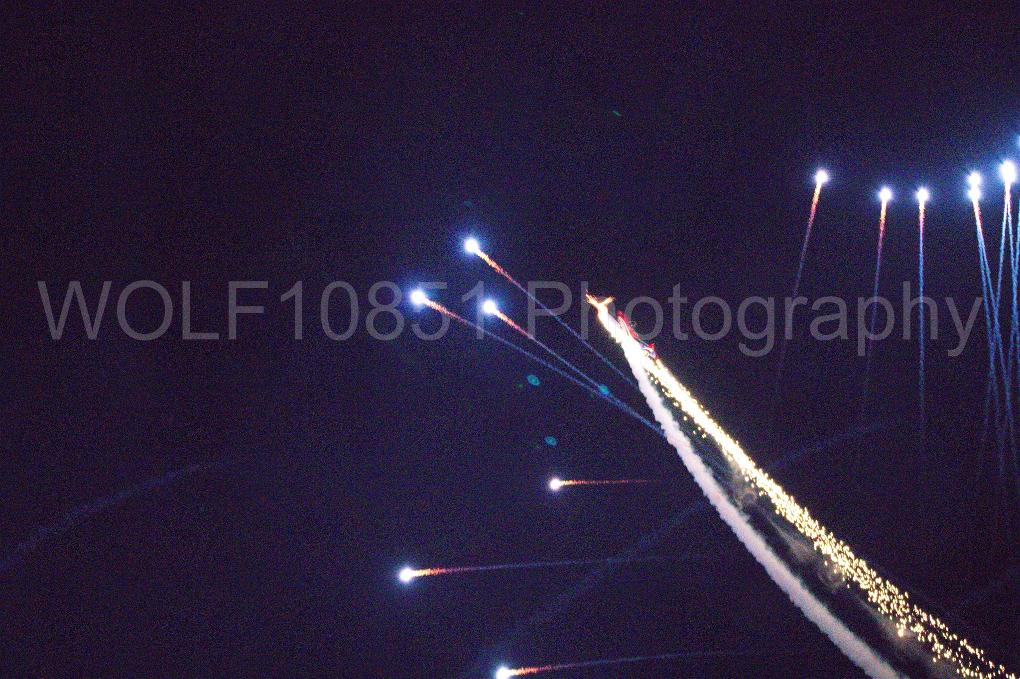 Aviation photography by WOLF10851 featuring California Capital Airshow 2018, Night time Air Show, Van RV-8, Redline Airshows.