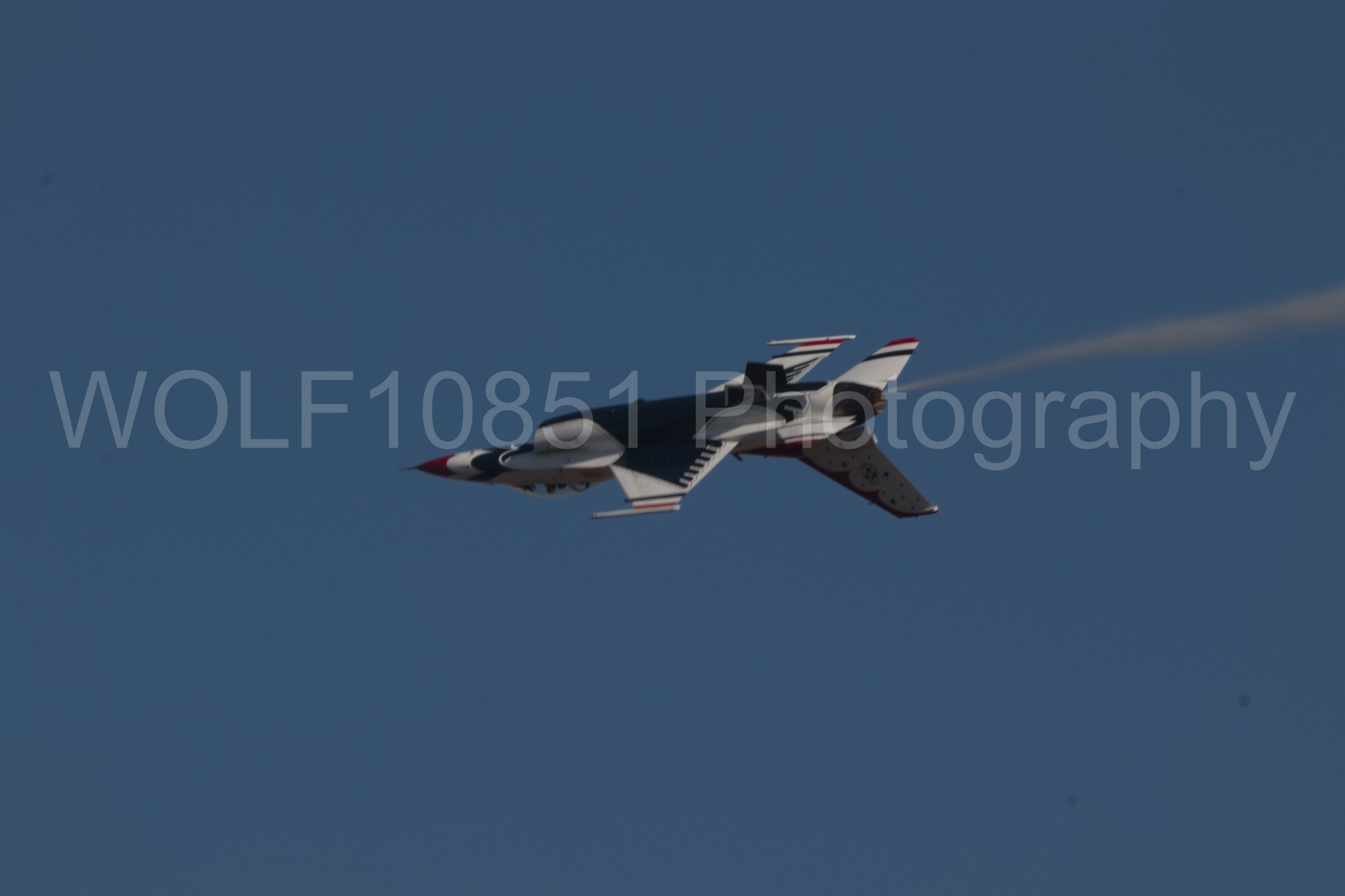 Aviation photography by WOLF10851 featuring F-16 Fighting Falcon, Thunderbirds, Red White and Blue, California Capital Airshow 2018.