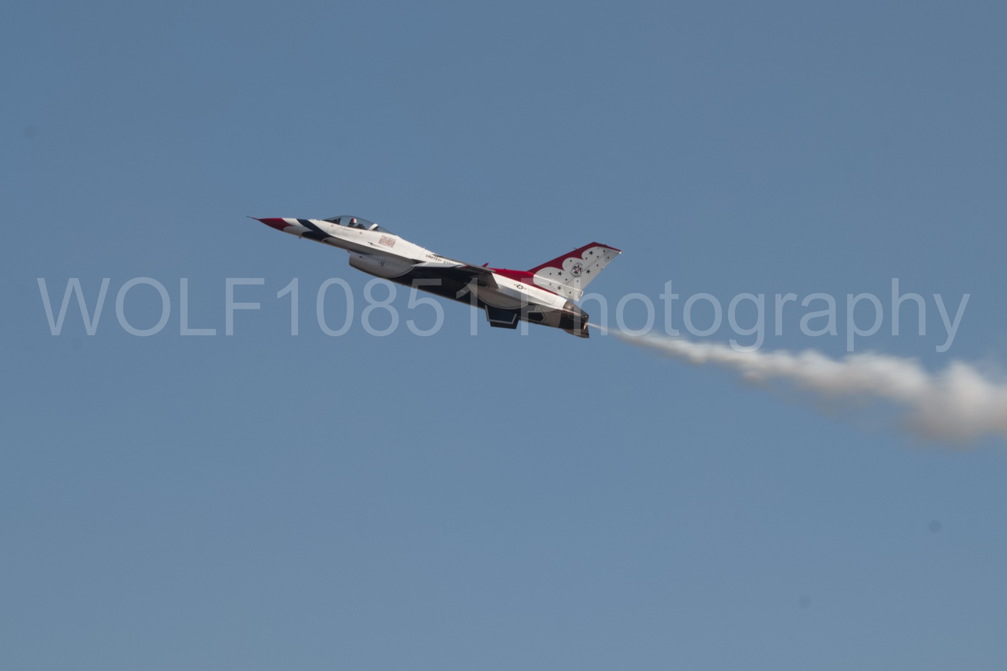 Aviation photography by WOLF10851 featuring F-16 Fighting Falcon, Thunderbirds, Red White and Blue, California Capital Airshow 2018.