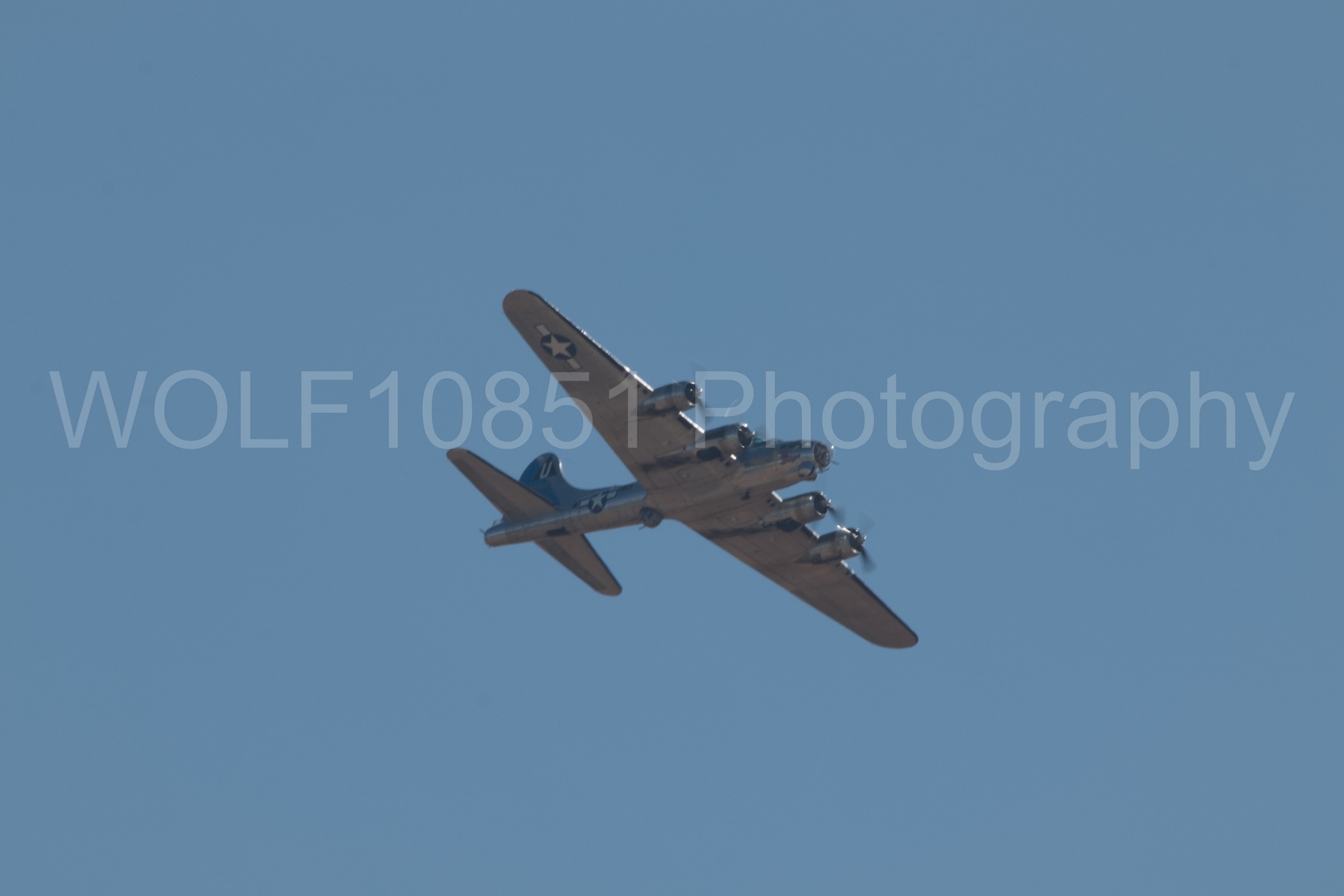 Aviation photography by WOLF10851 featuring California Capital Airshow 2018, B-17 Flying Fortress.