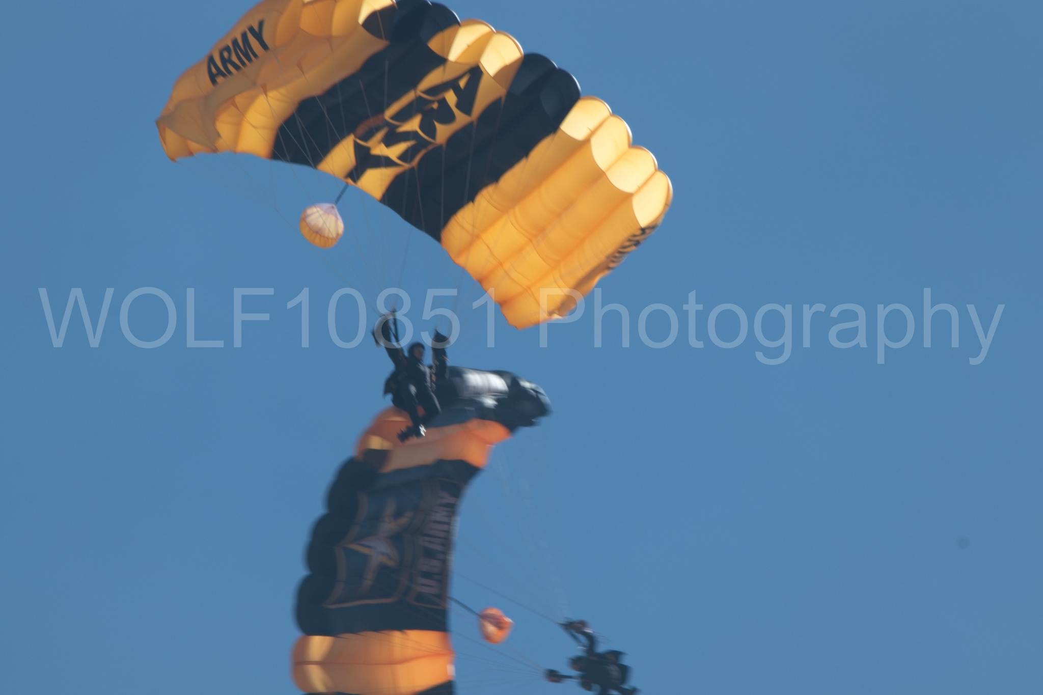 Aviation photography by WOLF10851 featuring Golden Knights, California Capital Airshow 2018.