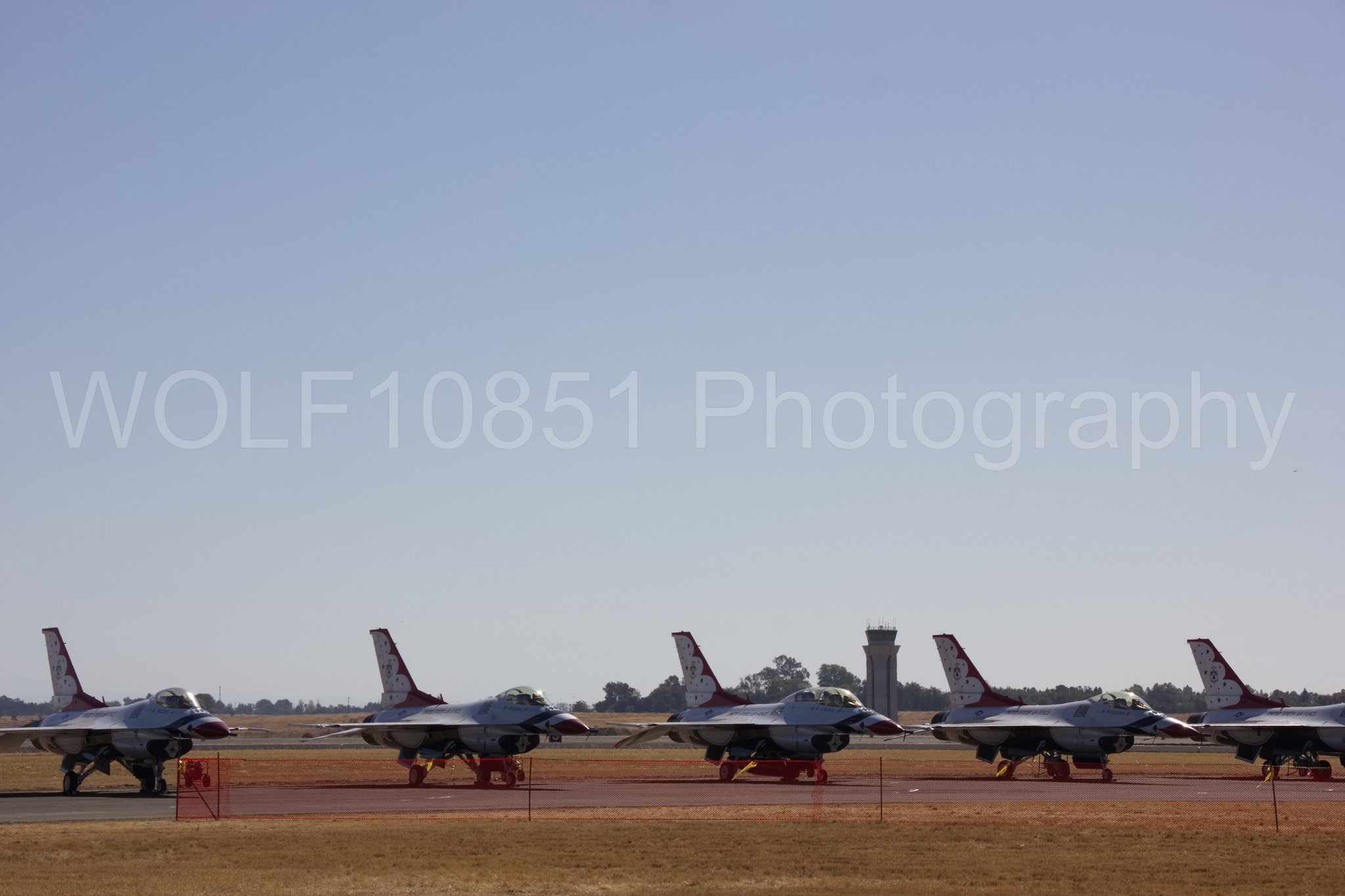 Aviation photography by WOLF10851 featuring F-16 Fighting Falcon, Thunderbirds, Red White and Blue, Static Display, California Capital Airshow 2018.