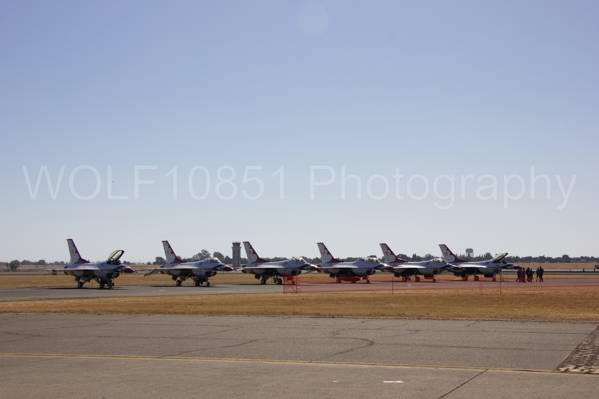 Aviation photography by WOLF10851 featuring F-16 Fighting Falcon, Thunderbirds, Red White and Blue, Static Display, California Capital Airshow 2018.
