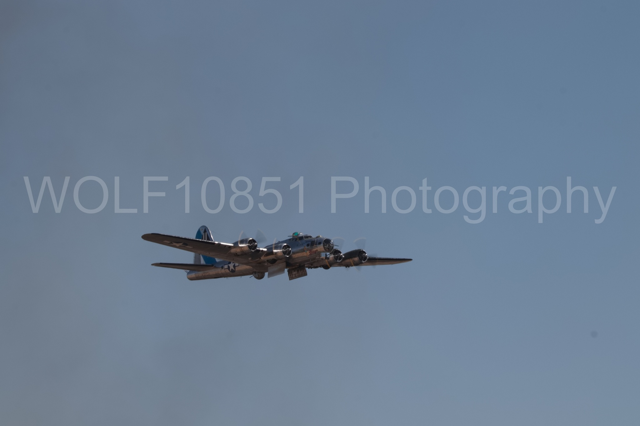 Aviation photography by WOLF10851 featuring California Capital Airshow 2018, B-17 Flying Fortress, Sentimental Journey.
