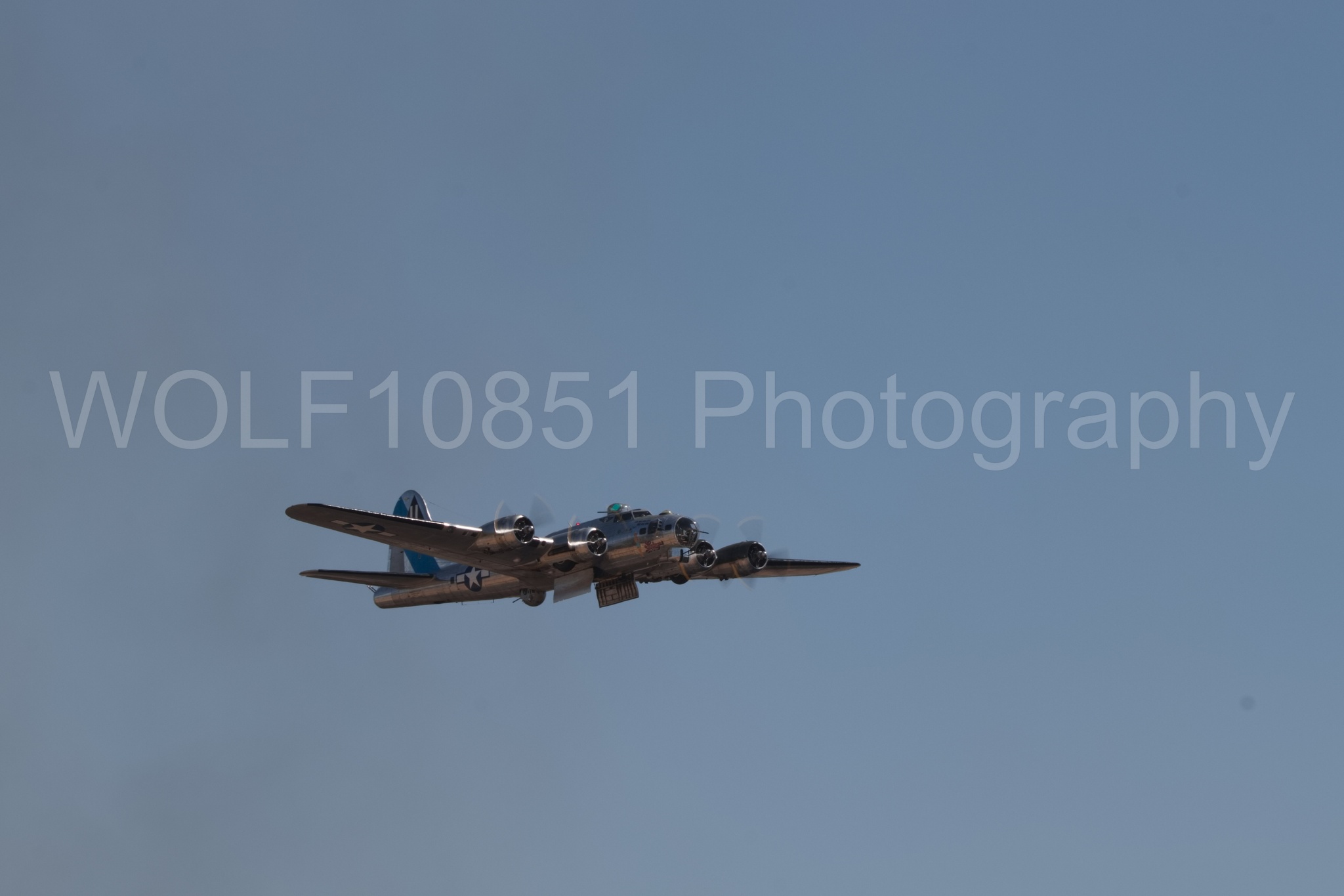 Aviation photography by WOLF10851 featuring California Capital Airshow 2018, B-17 Flying Fortress, Sentimental Journey.