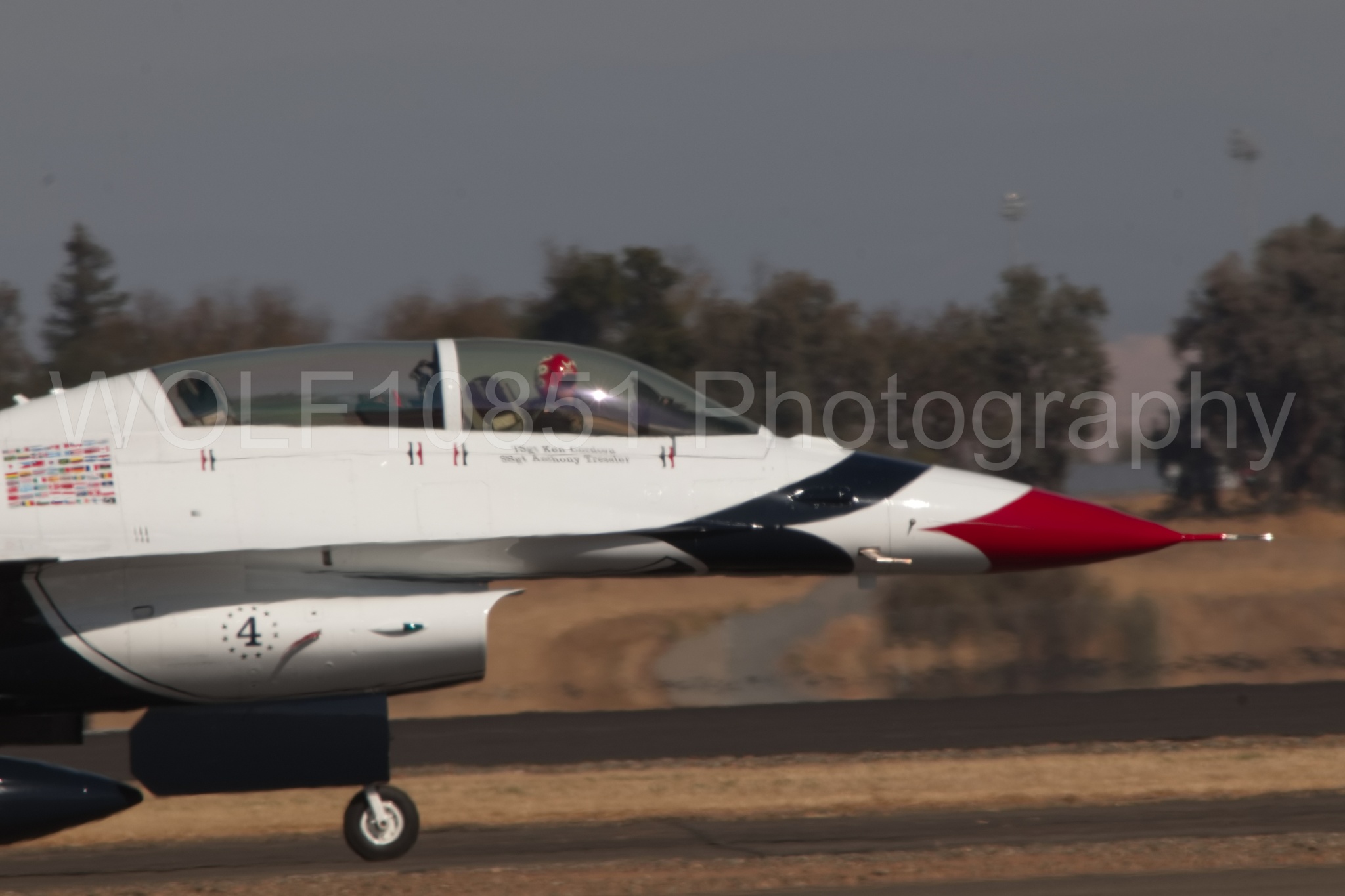 Aviation photography by WOLF10851 featuring F-16 Fighting Falcon, Thunderbirds, Red White and Blue, California Capital Airshow 2018.
