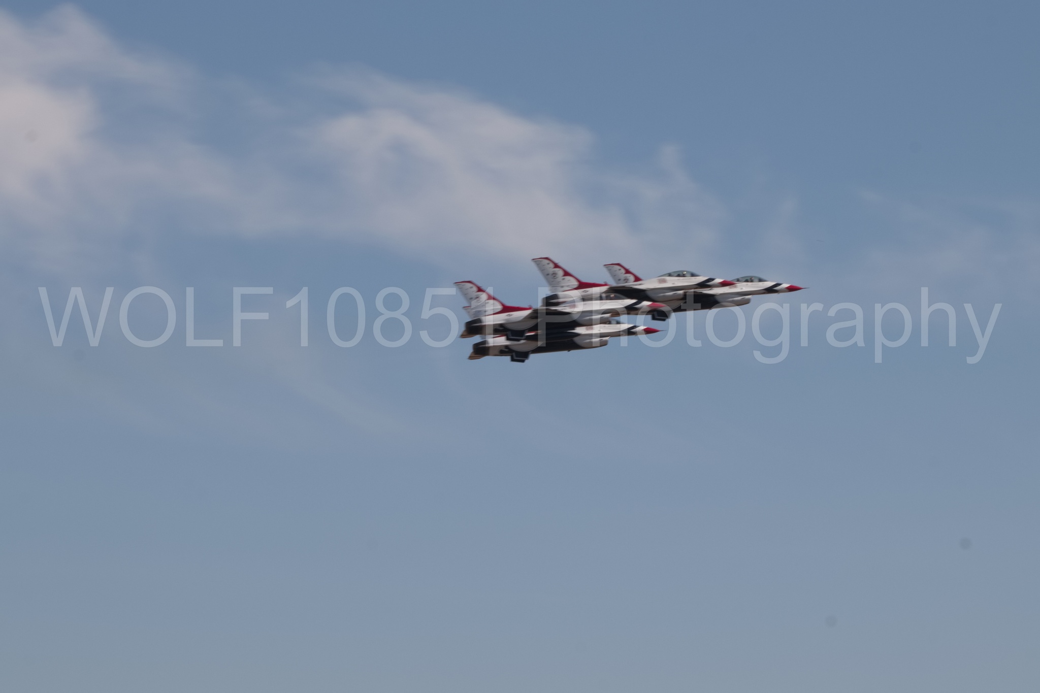 Aviation photography by WOLF10851 featuring F-16 Fighting Falcon, Thunderbirds, Red White and Blue, California Capital Airshow 2018.