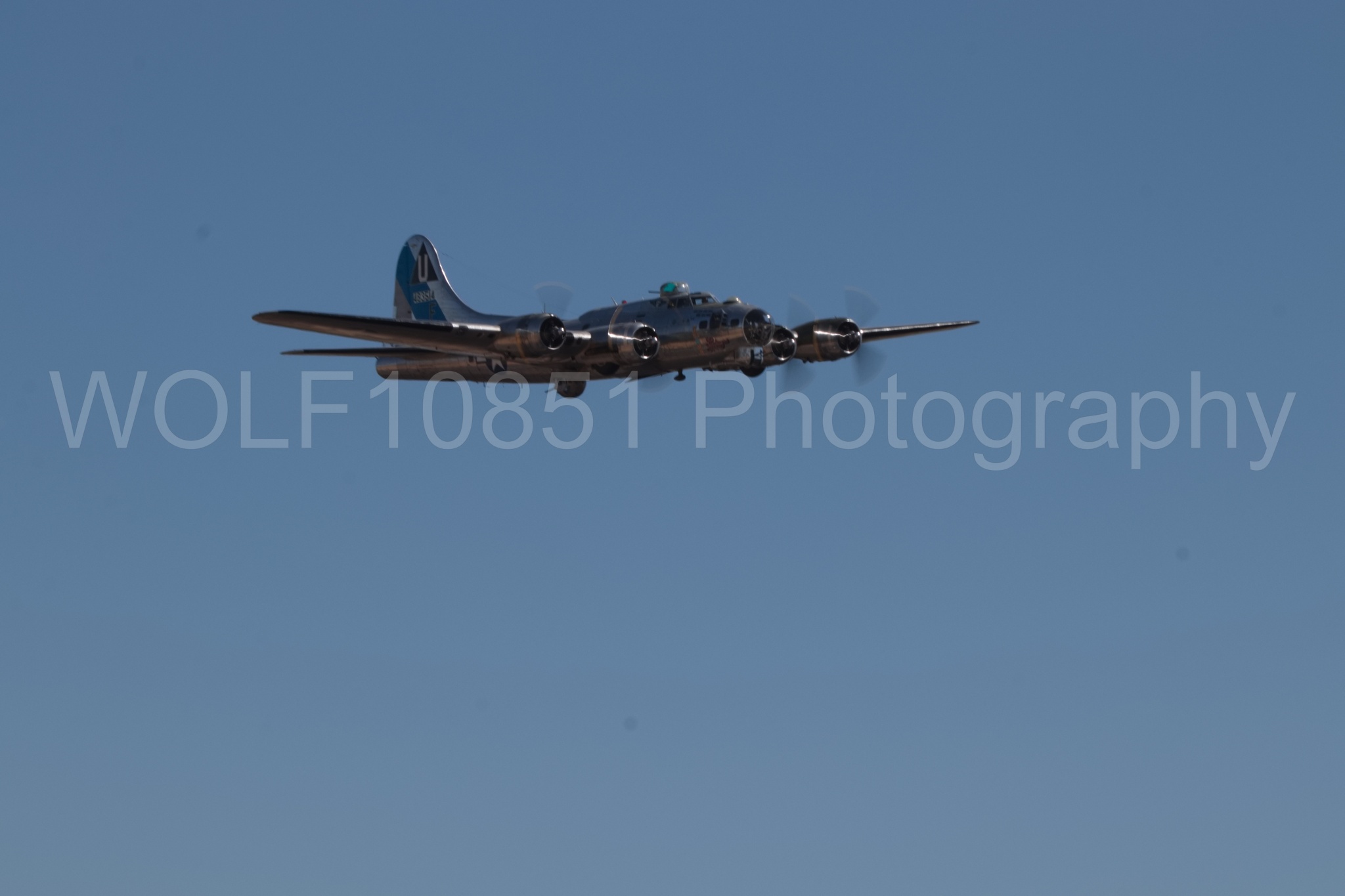 Aviation photography by WOLF10851 featuring California Capital Airshow 2018, B-17 Flying Fortress.