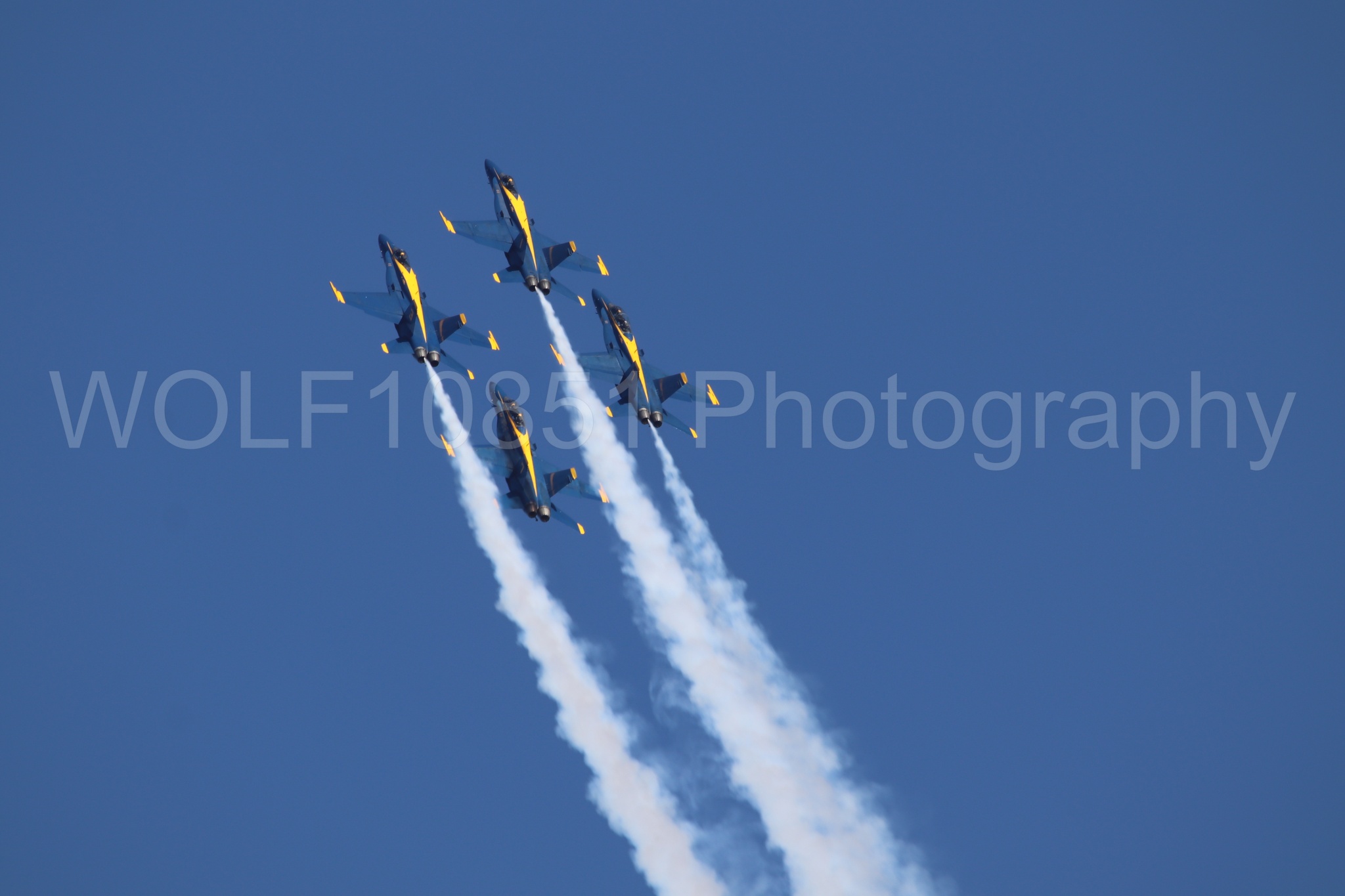 Aviation photography by WOLF10851 featuring F-18 Hornet, Blue Angels, Blue and Gold, California Capital Airshow 2019.