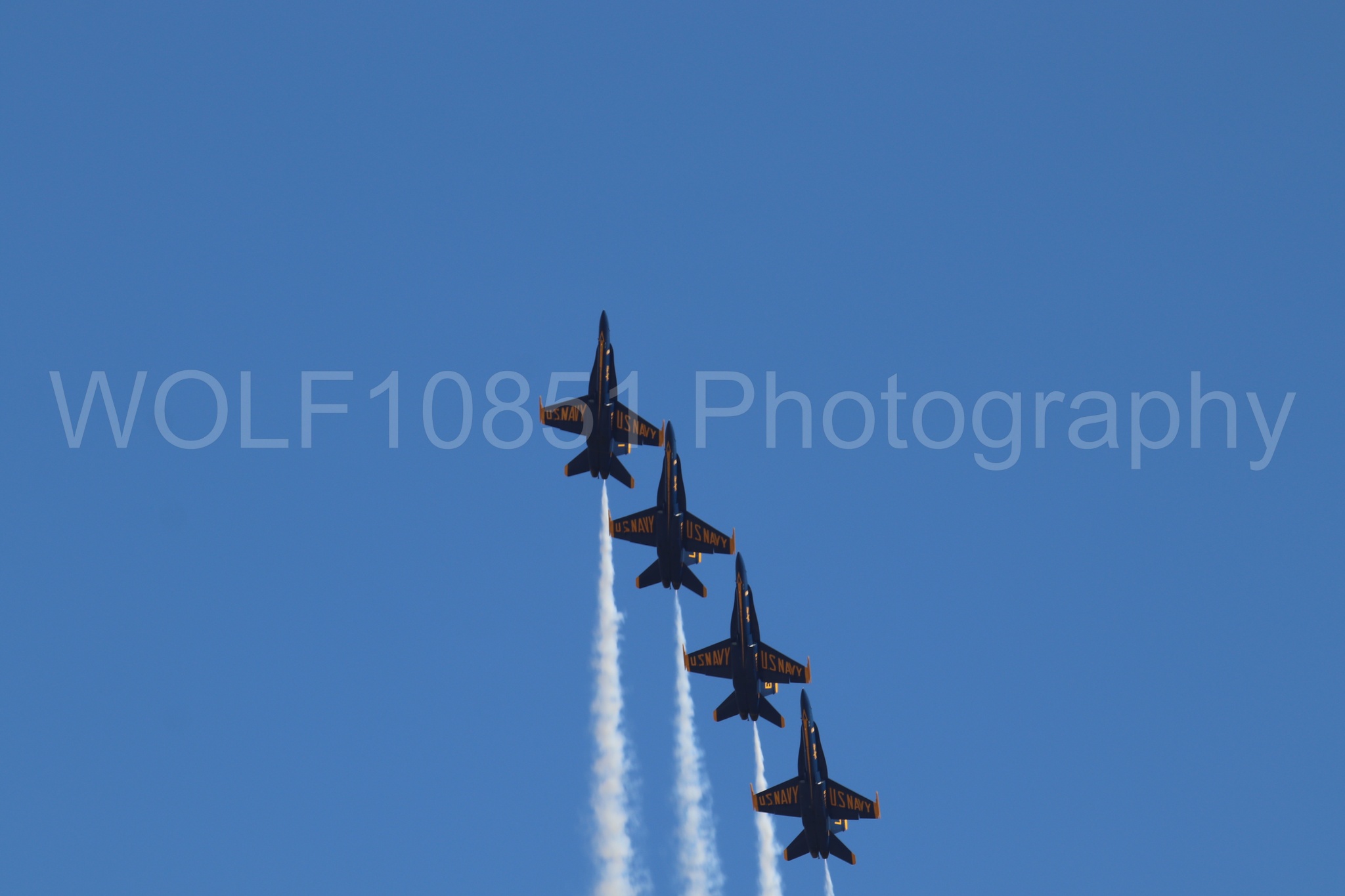 Aviation photography by WOLF10851 featuring F-18 Hornet, Blue Angels, Blue and Gold, California Capital Airshow 2019.