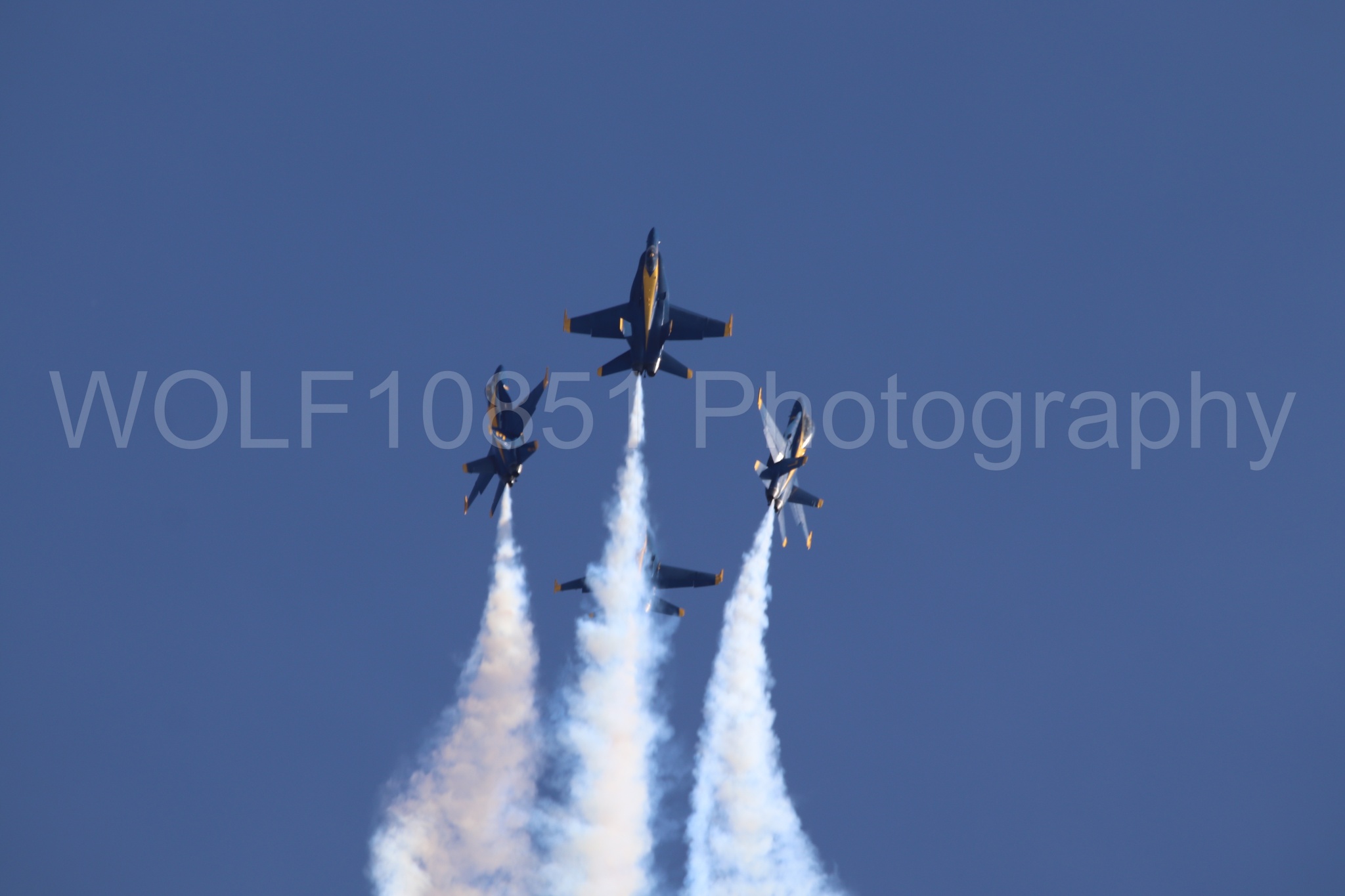 Aviation photography by WOLF10851 featuring F-18 Hornet, Blue Angels, Blue and Gold, California Capital Airshow 2019.