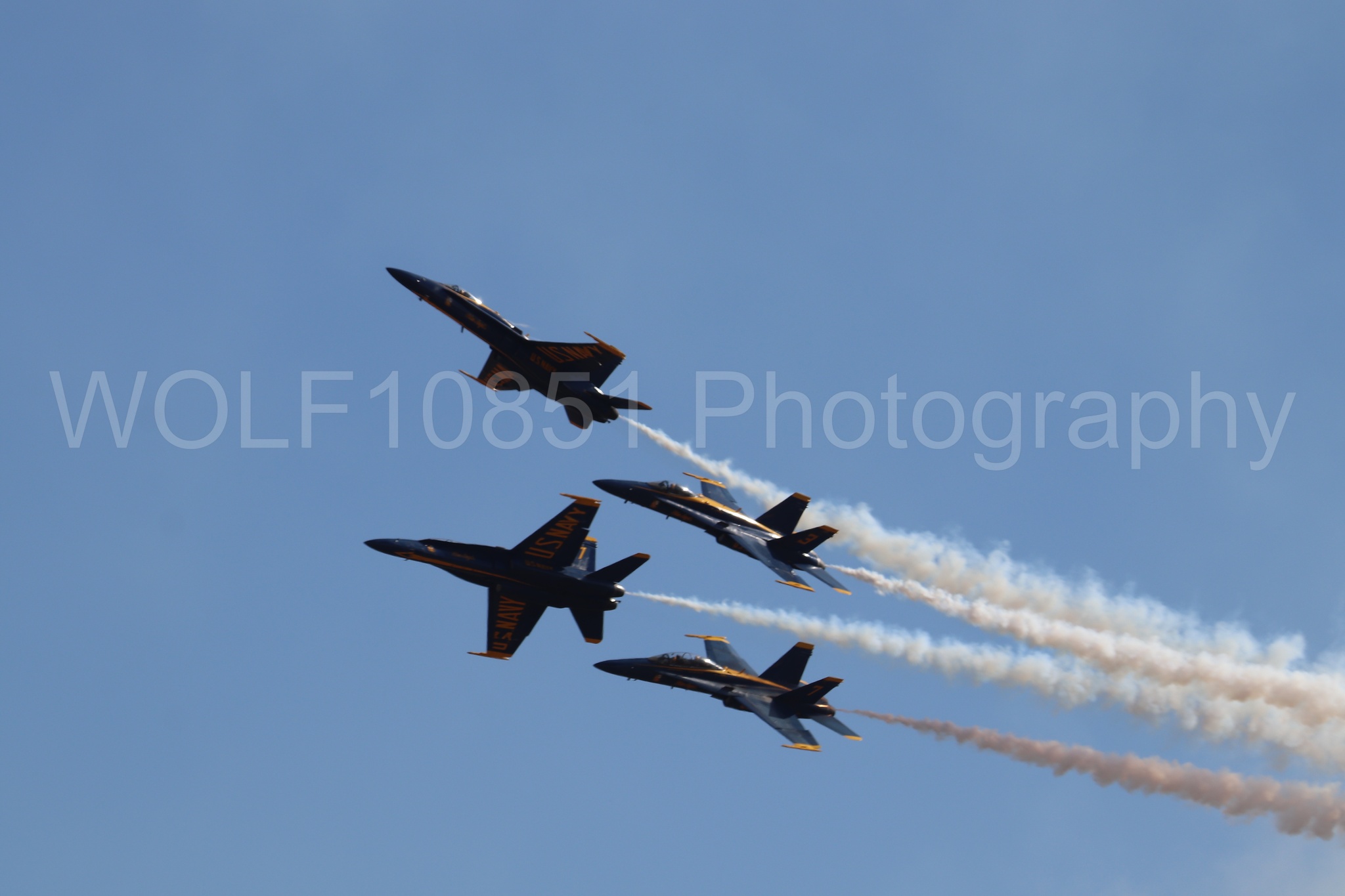 Aviation photography by WOLF10851 featuring F-18 Hornet, Blue Angels, Blue and Gold, California Capital Airshow 2019.