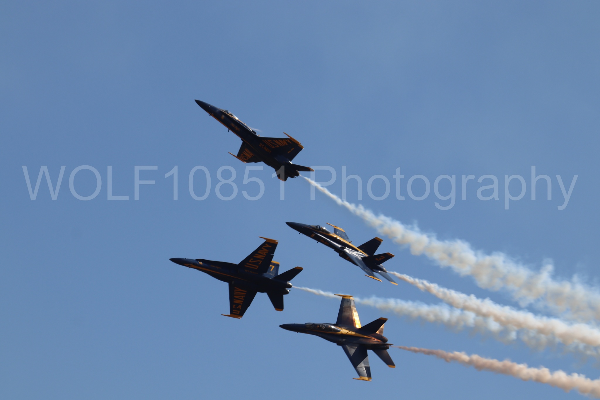 Aviation photography by WOLF10851 featuring F-18 Hornet, Blue Angels, Blue and Gold, California Capital Airshow 2019.