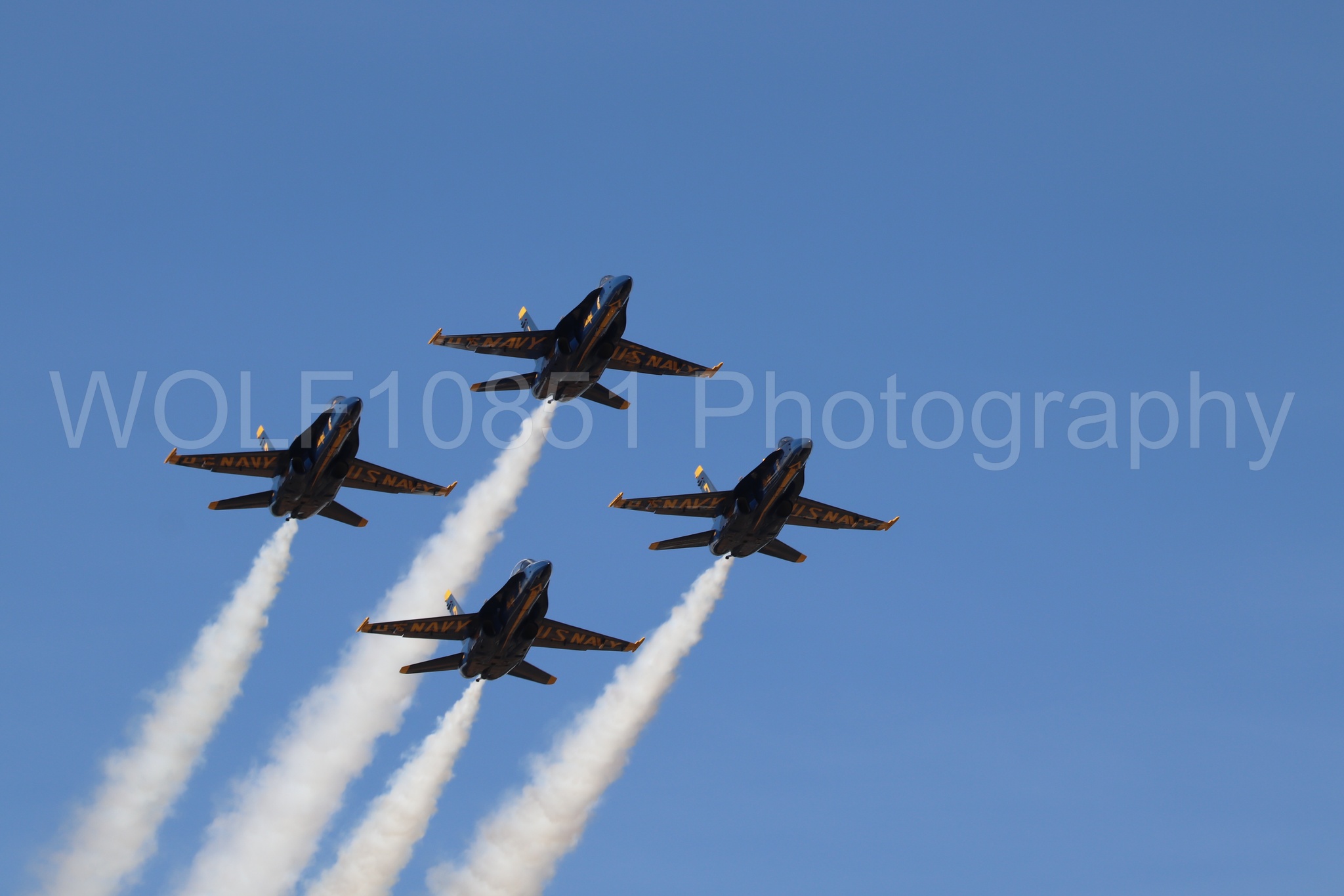 Aviation photography by WOLF10851 featuring F-18 Hornet, Blue Angels, Blue and Gold, California Capital Airshow 2019.