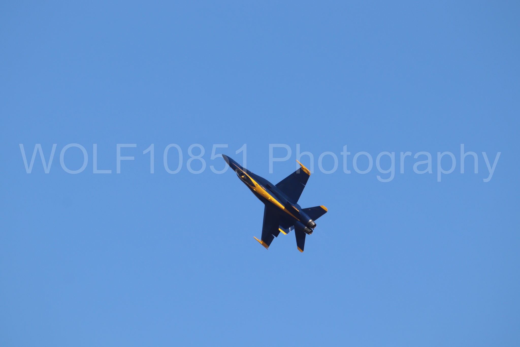 Aviation photography by WOLF10851 featuring F-18 Hornet, Blue Angels, Blue and Gold, California Capital Airshow 2019.