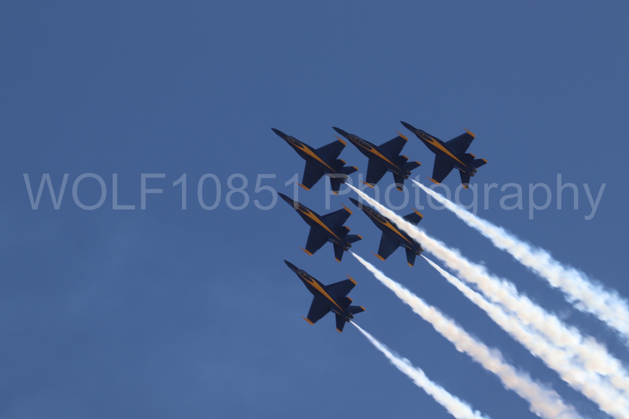 Aviation photography by WOLF10851 featuring F-18 Hornet, Blue Angels, Blue and Gold, California Capital Airshow 2019.
