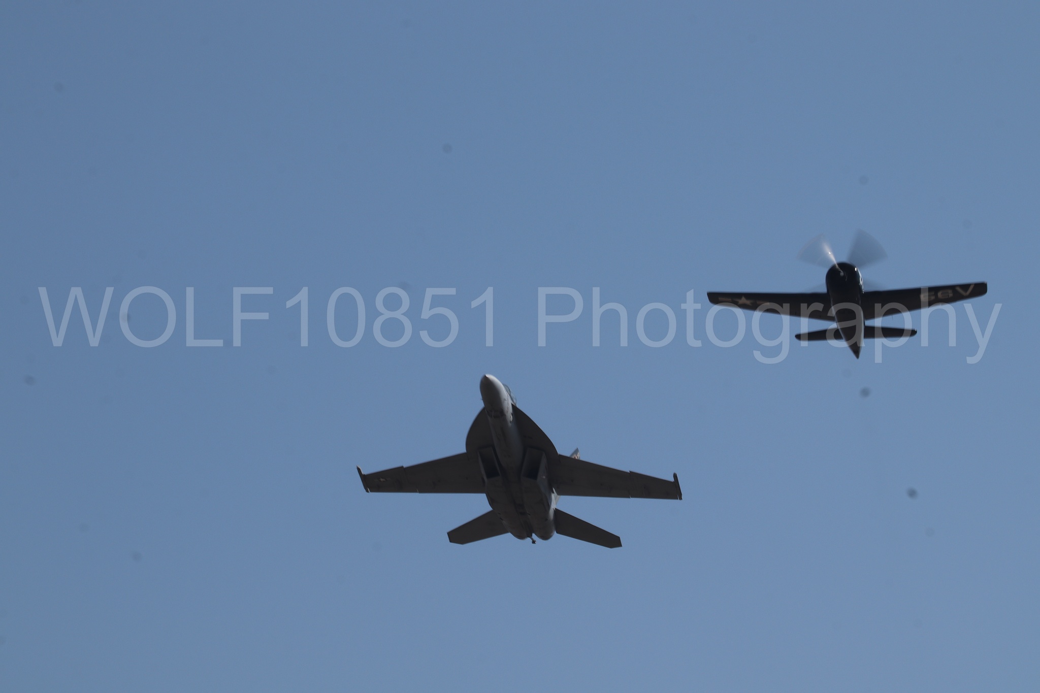 Aviation photography by WOLF10851 featuring FA-18 Super Hornet, f-8f Bearcat, Rhino Demo Team, California Capital Airshow 2023.