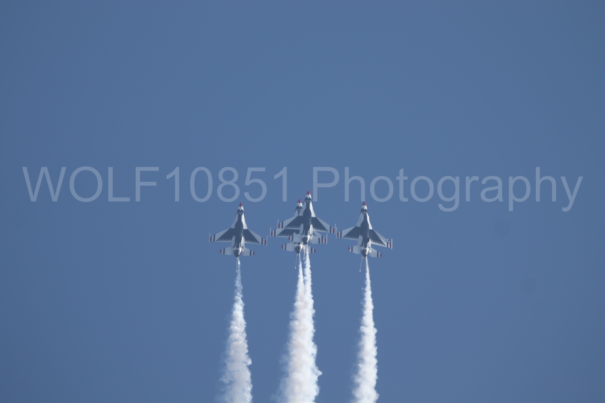 Aviation photography by WOLF10851 featuring F-16 Fighting Falcon, Thunderbirds, California Capital Airshow 2023.