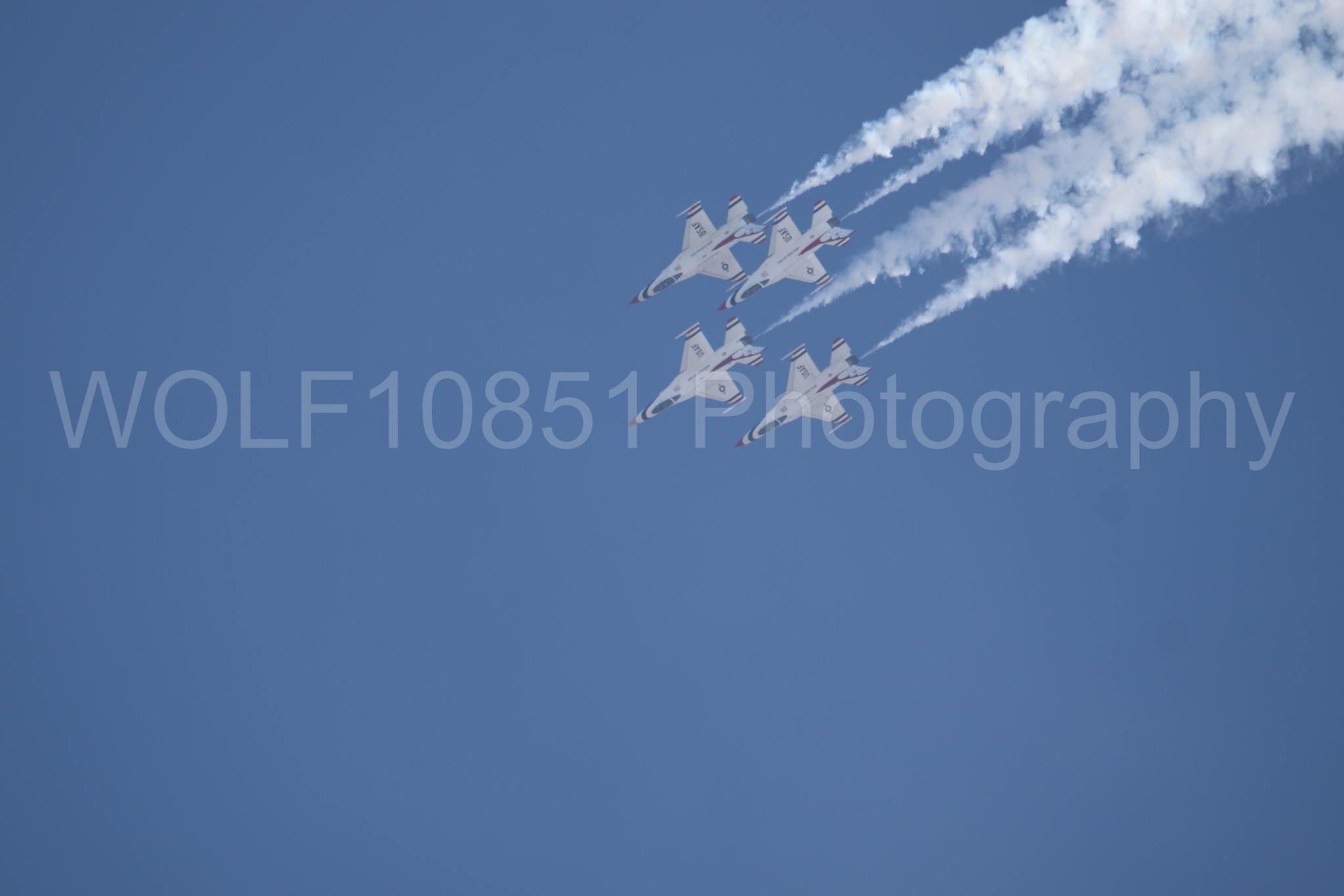 Aviation photography by WOLF10851 featuring F-16 Fighting Falcon, Thunderbirds, California Capital Airshow 2023.