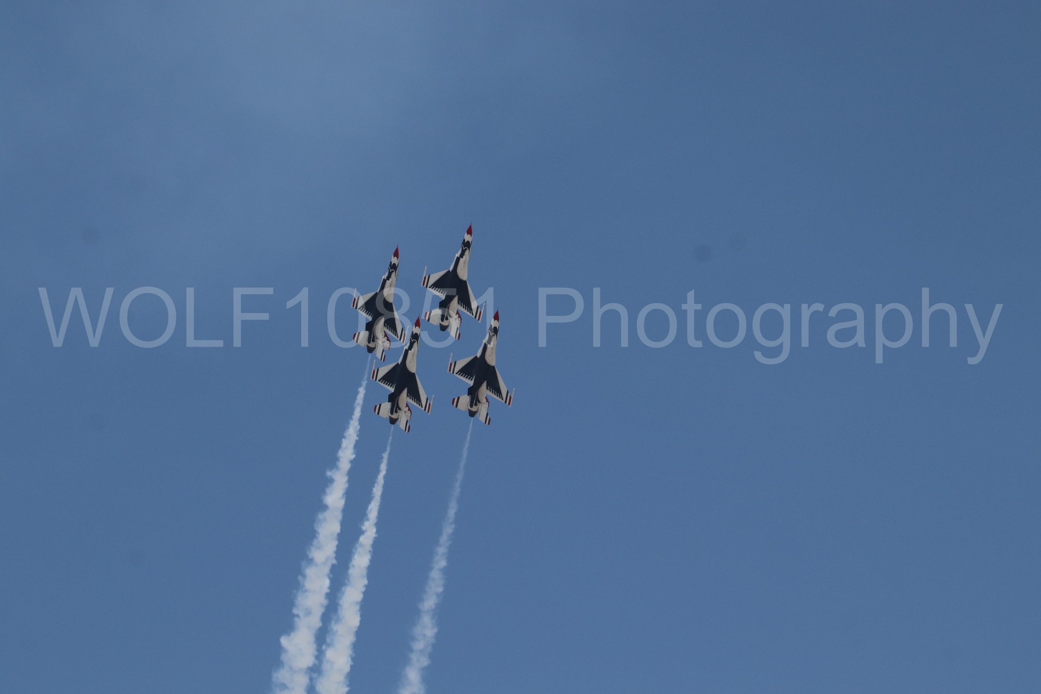 Aviation photography by WOLF10851 featuring F-16 Fighting Falcon, Thunderbirds.