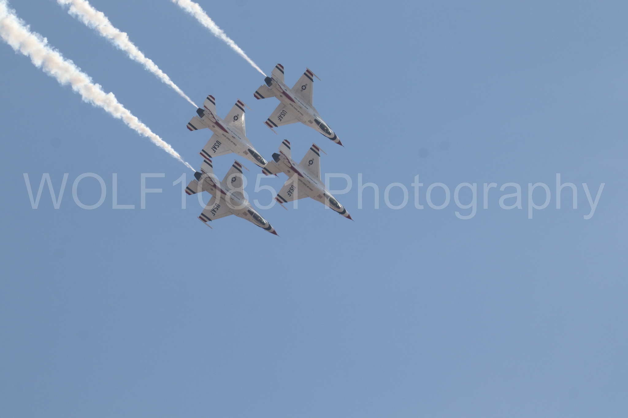 Aviation photography by WOLF10851 featuring F-16 Fighting Falcon, Thunderbirds.
