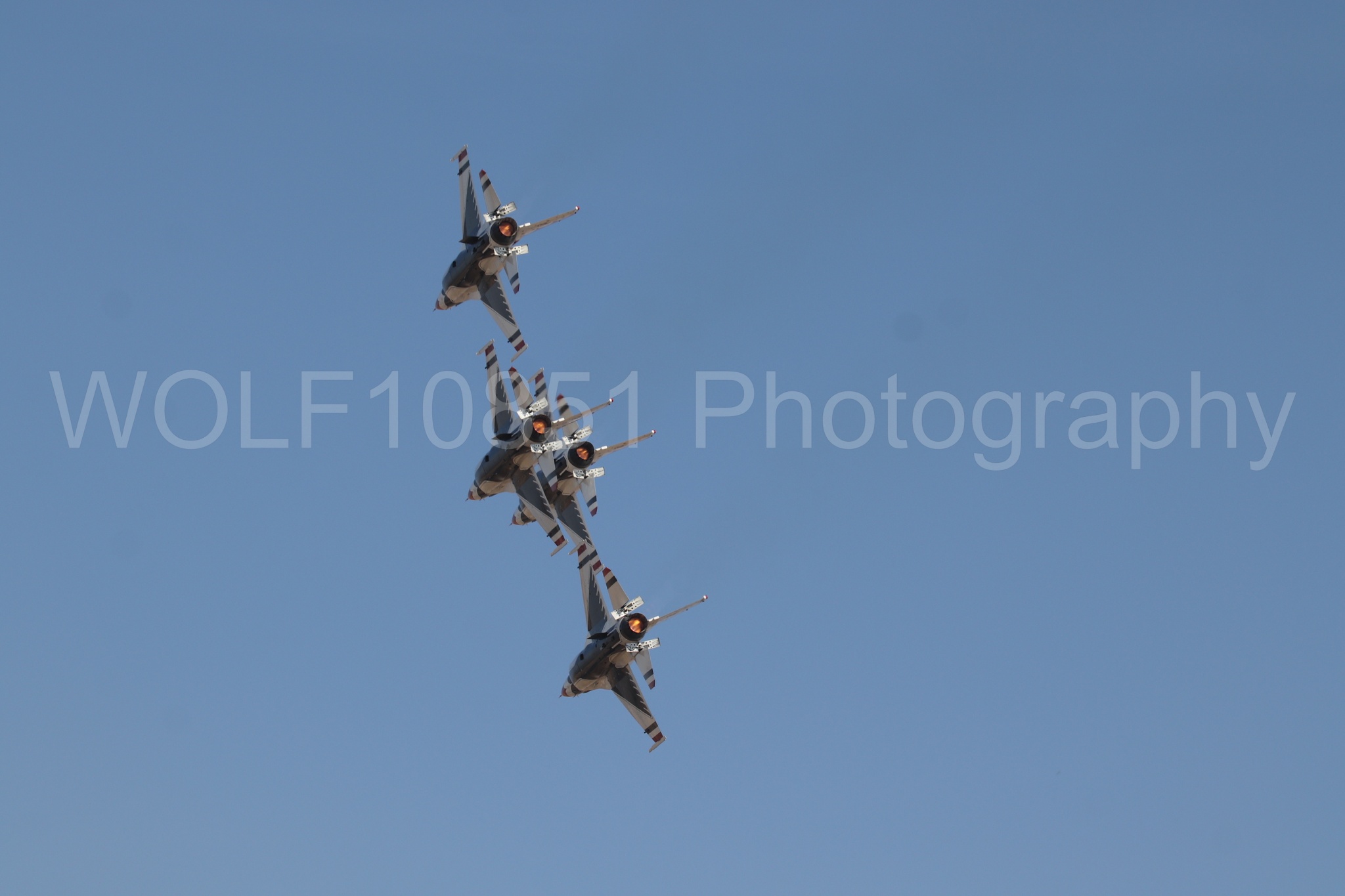 Aviation photography by WOLF10851 featuring F-16 Fighting Falcon, Thunderbirds.