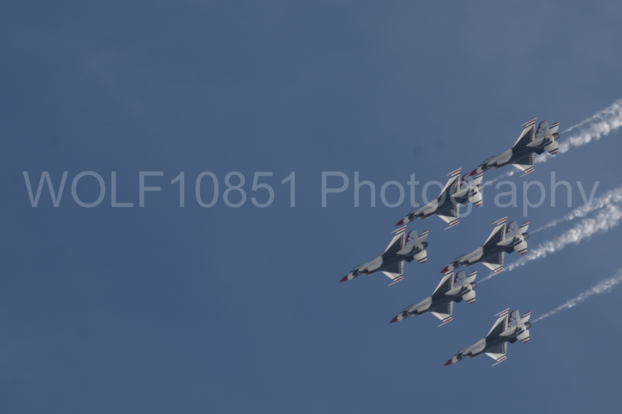 Aviation photography by WOLF10851 featuring F-16 Fighting Falcon, Thunderbirds.