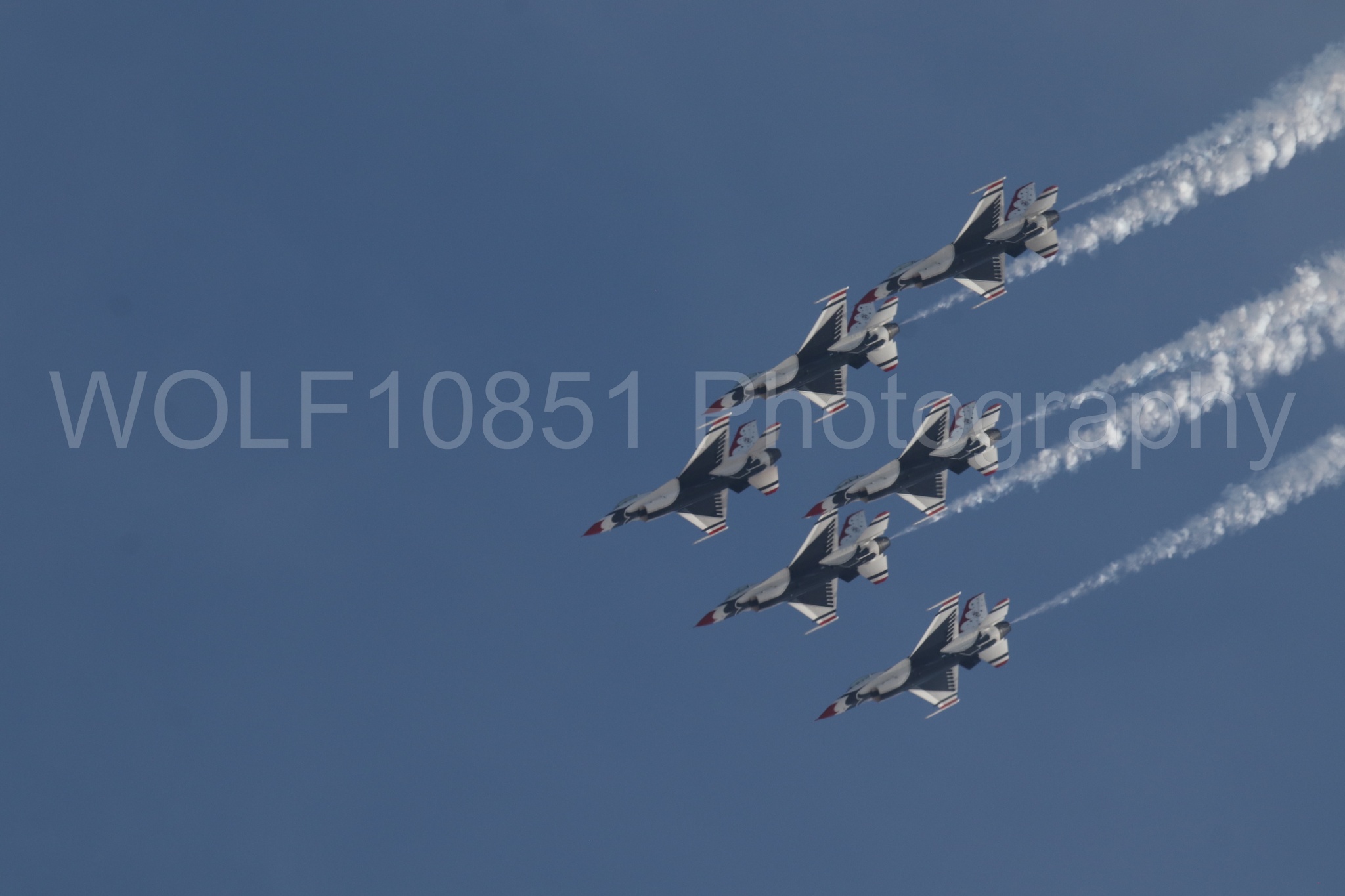 Aviation photography by WOLF10851 featuring F-16 Fighting Falcon, Thunderbirds.