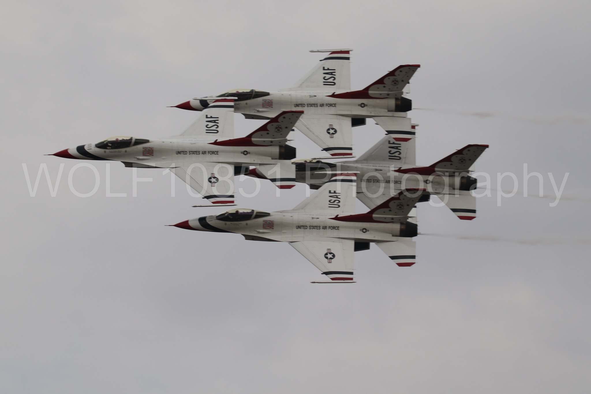 Aviation photography by WOLF10851 featuring F-16 Fighting Falcon, Thunderbirds, Red White and Blue, California Capital Airshow 2024.