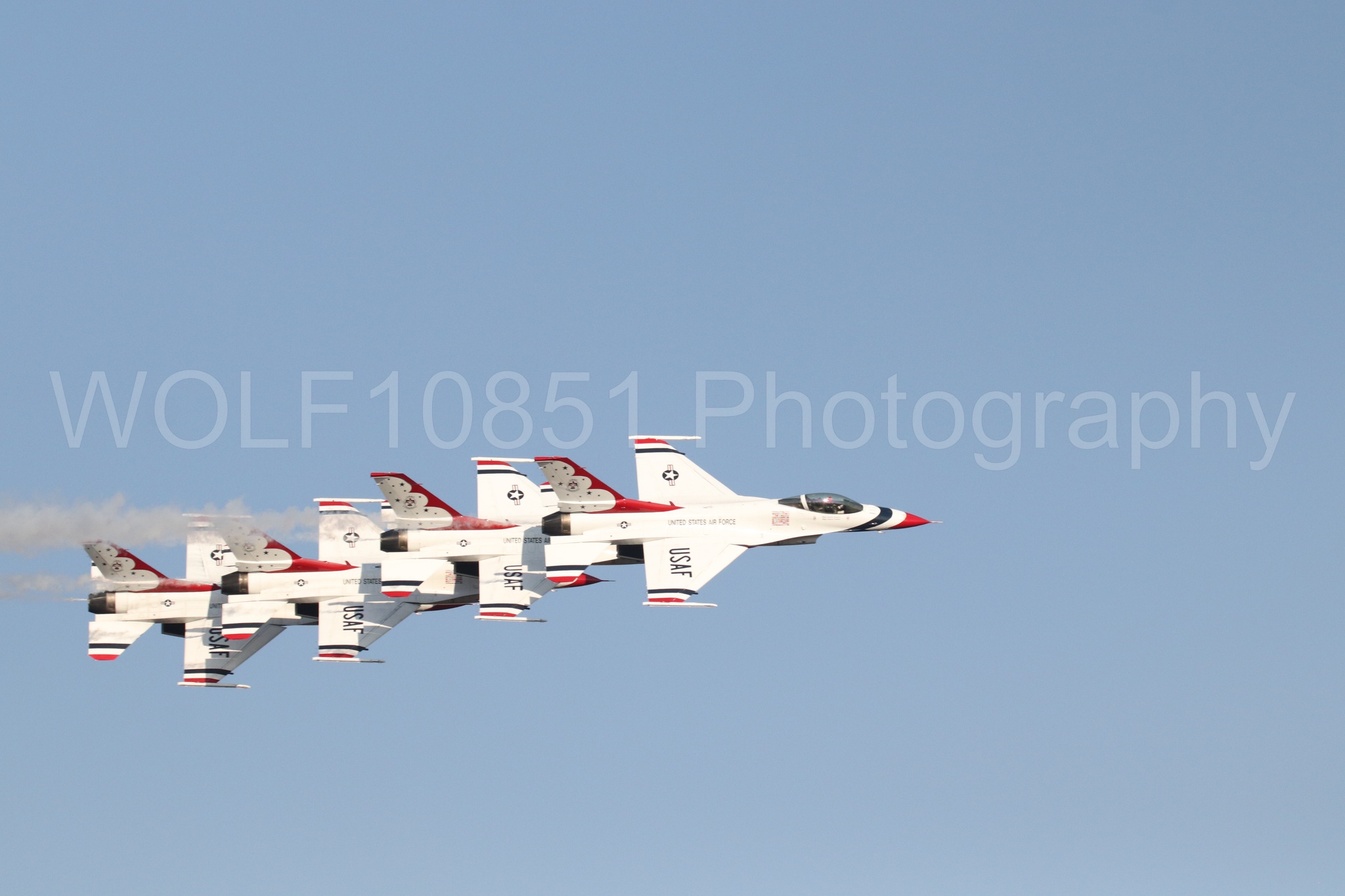 Aviation photography by WOLF10851 featuring F-16 Fighting Falcon, Thunderbirds, Red White and Blue, California Capital Airshow 2024.