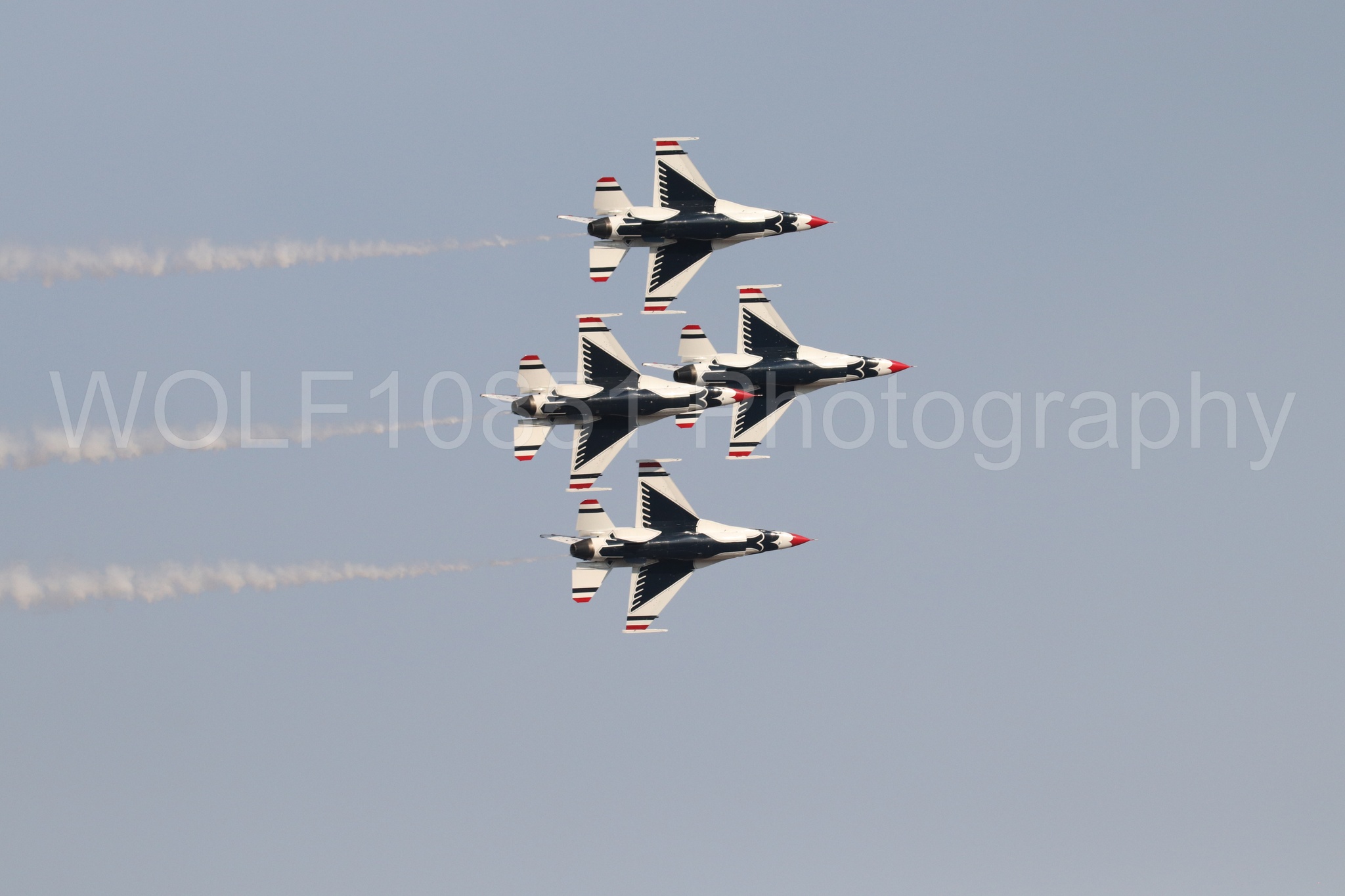 Aviation photography by WOLF10851 featuring F-16 Fighting Falcon, Thunderbirds, Red White and Blue, California Capital Airshow 2024.