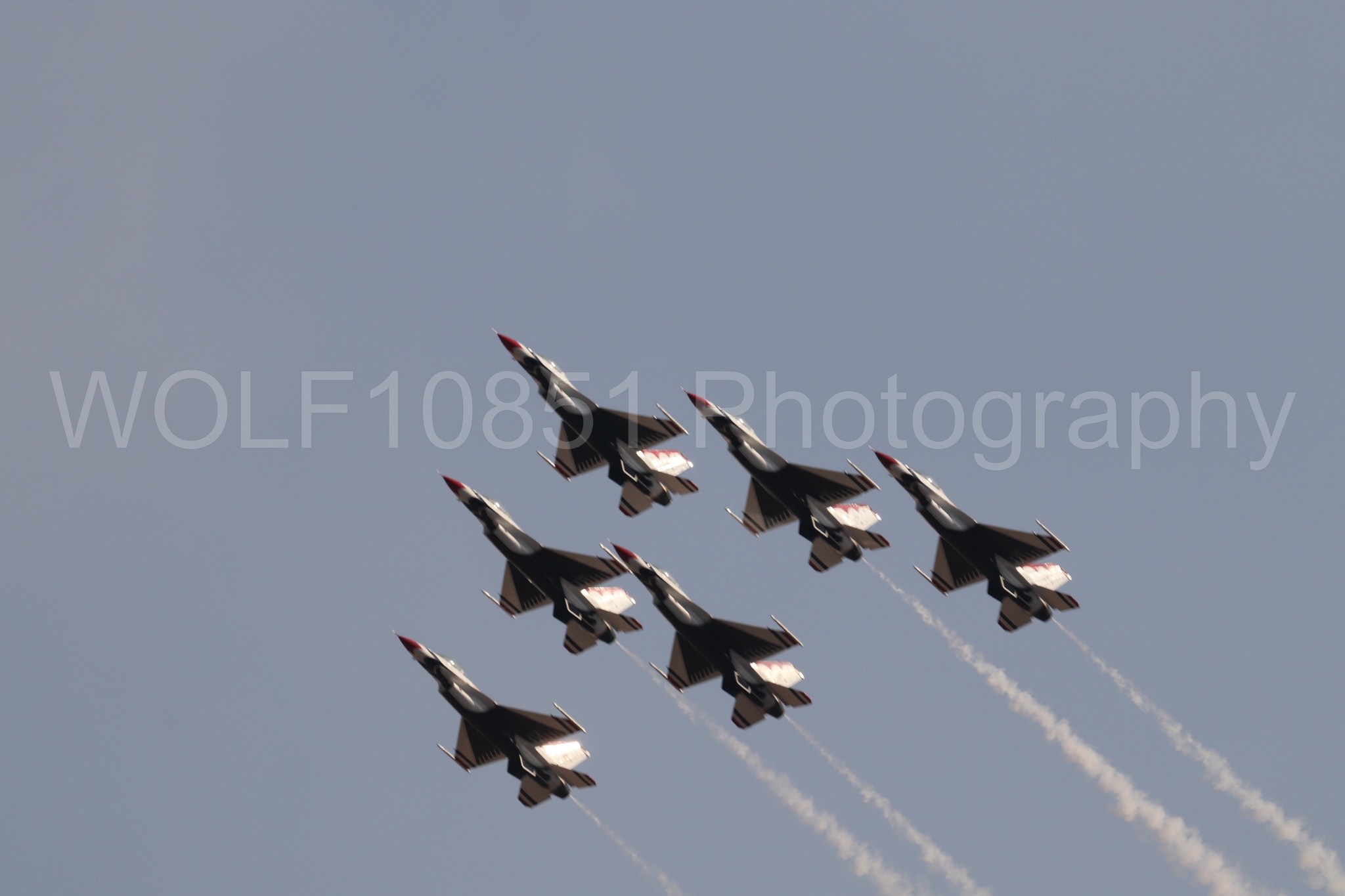 Aviation photography by WOLF10851 featuring F-16 Fighting Falcon, Thunderbirds, Red White and Blue, California Capital Airshow 2024.