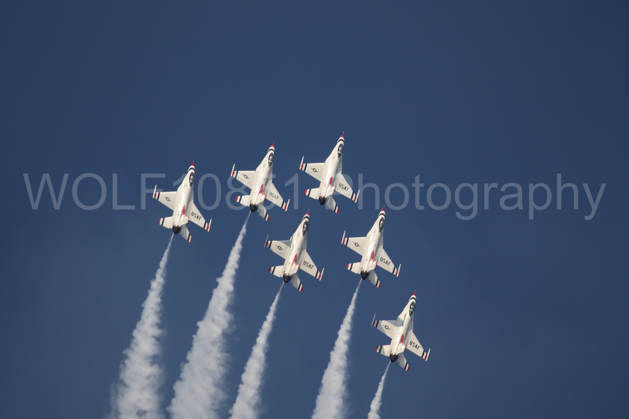 Aviation photography by WOLF10851 featuring F-16 Fighting Falcon, Thunderbirds, Red White and Blue, Featured, Hero.