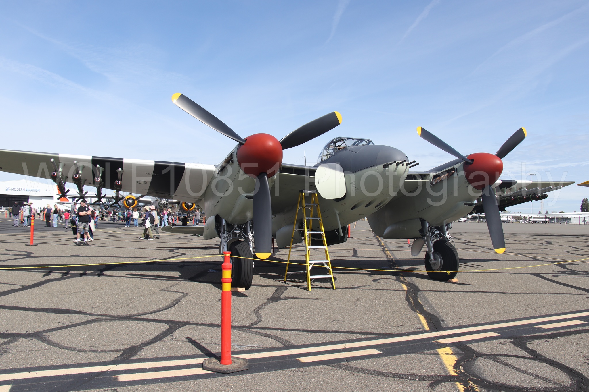 Aviation photography by WOLF10851 featuring Static Display, California Capital Airshow 2025, de Havilland DH.98 Mosquito.