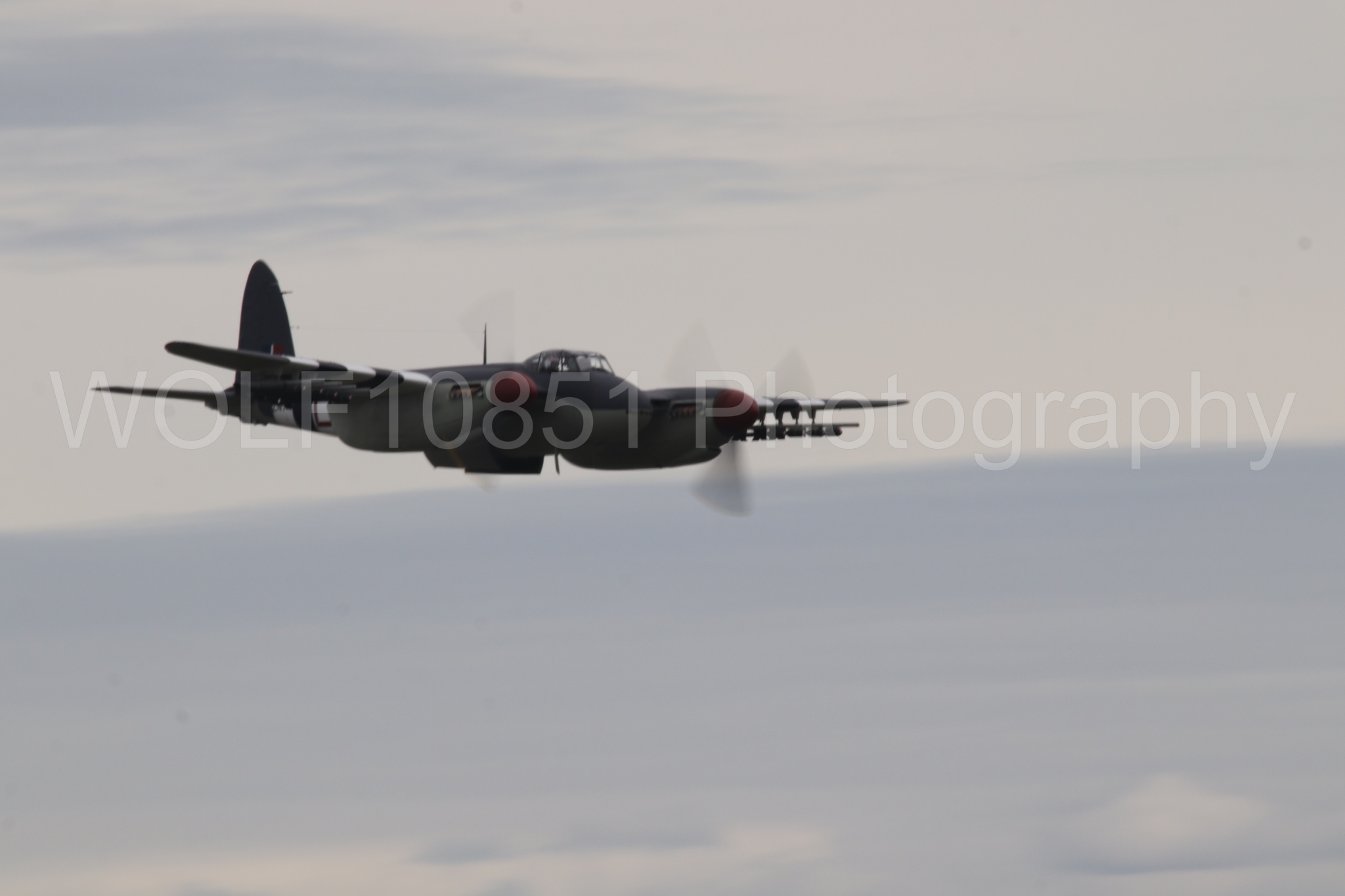 Aviation photography by WOLF10851 featuring California Capital Airshow 2025, de Havilland DH.98 Mosquito.