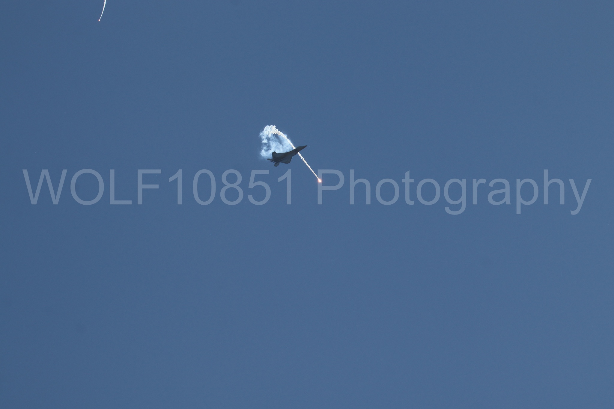 Aviation photography by WOLF10851 featuring F-22 Raptor, Raptor Demo Team, Wings Over Solano 2024, Flares.