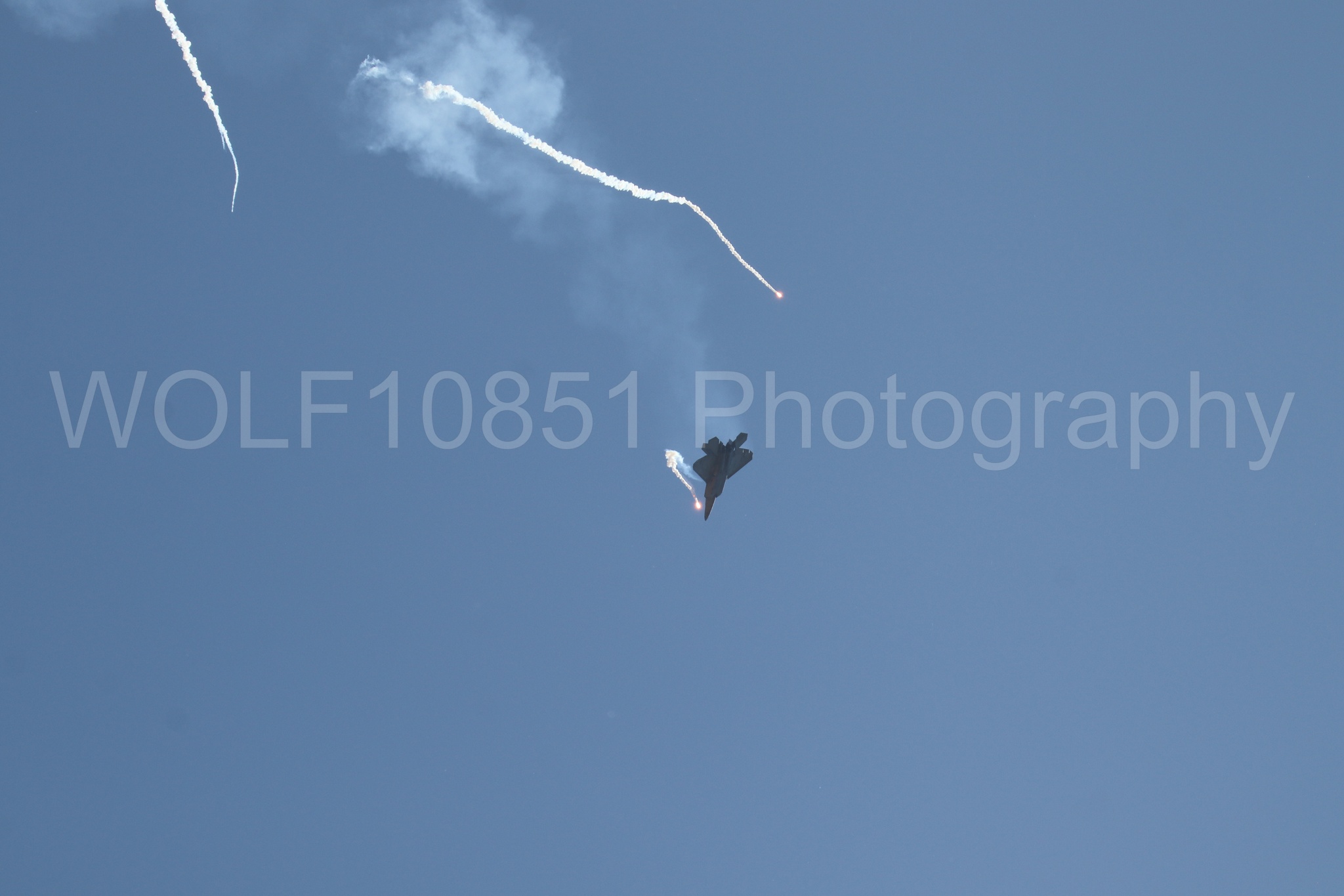 Aviation photography by WOLF10851 featuring F-22 Raptor, Raptor Demo Team, Wings Over Solano 2024, Flares.
