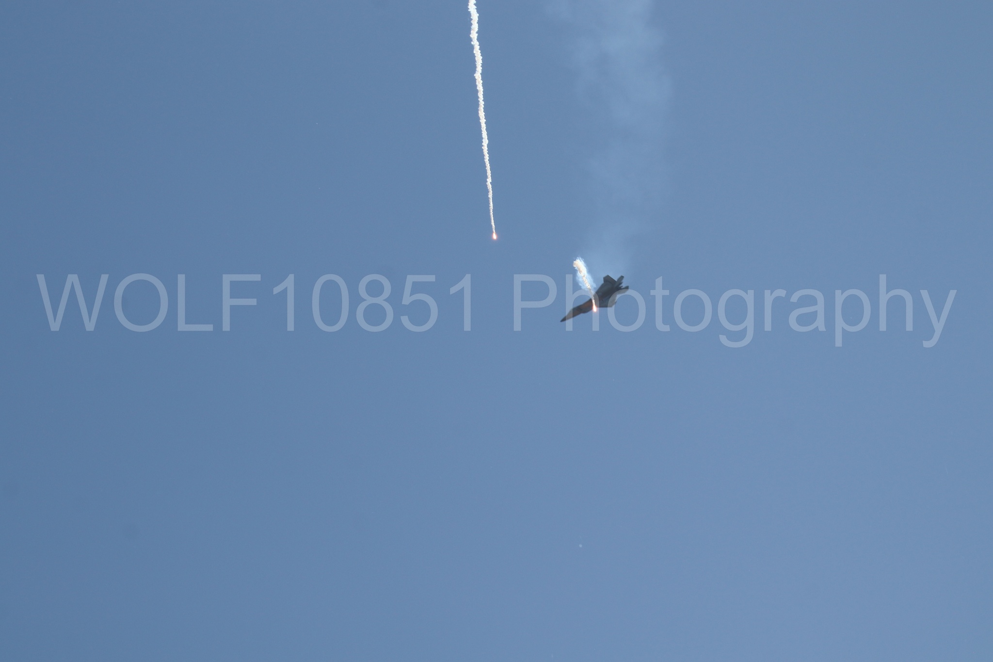 Aviation photography by WOLF10851 featuring F-22 Raptor, Raptor Demo Team, Wings Over Solano 2024, Flares.