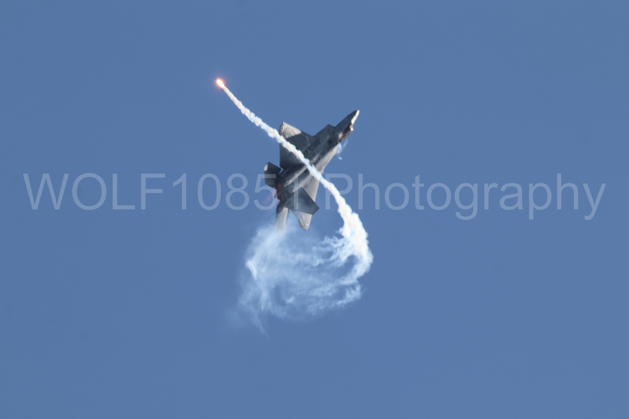 Aviation photography by WOLF10851 featuring F-22 Raptor, Raptor Demo Team, Wings Over Solano 2024, Flares.