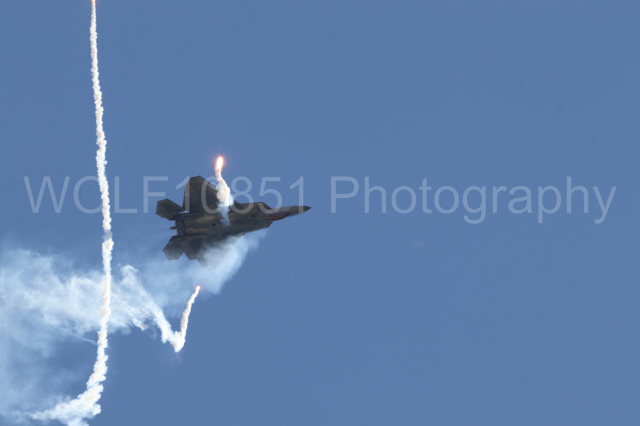 Aviation photography by WOLF10851 featuring F-22 Raptor, Raptor Demo Team, Wings Over Solano 2024, Flares.