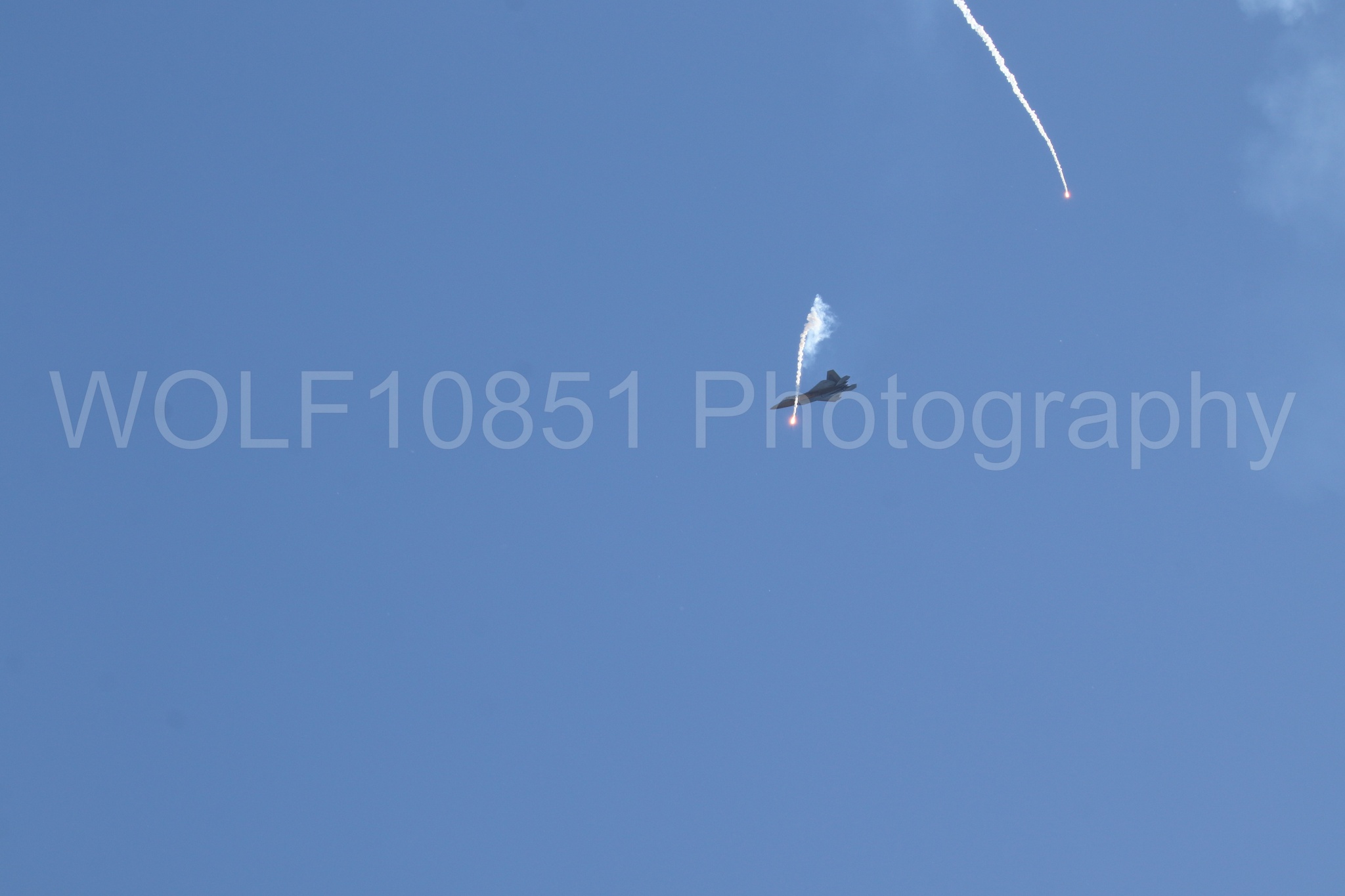 Aviation photography by WOLF10851 featuring F-22 Raptor, Raptor Demo Team, Wings Over Solano 2024, Flares.