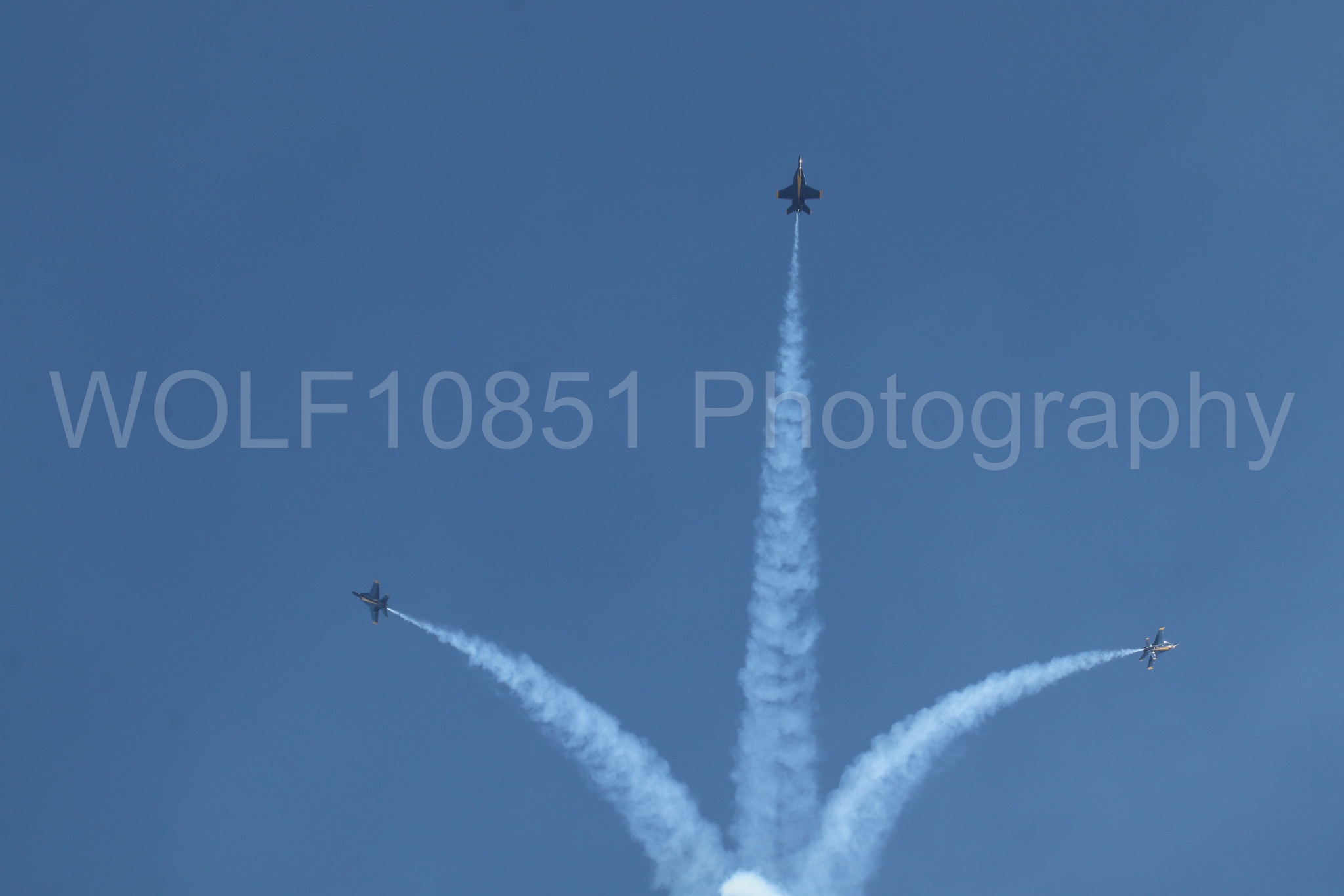 Aviation photography by WOLF10851 featuring FA-18 Super Hornet, Blue Angels, Blue and Gold, Wings Over Solano 2024.