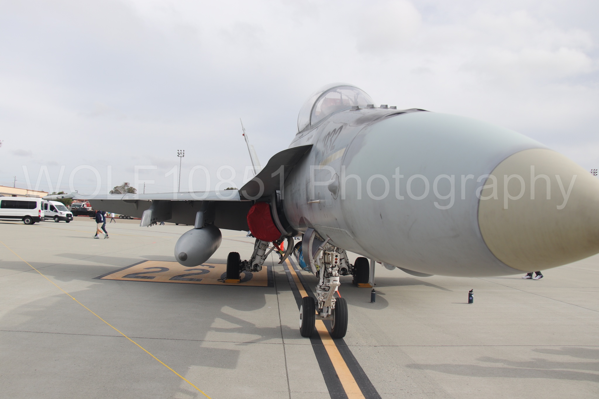 CF-18 | WOLF10851 Photography