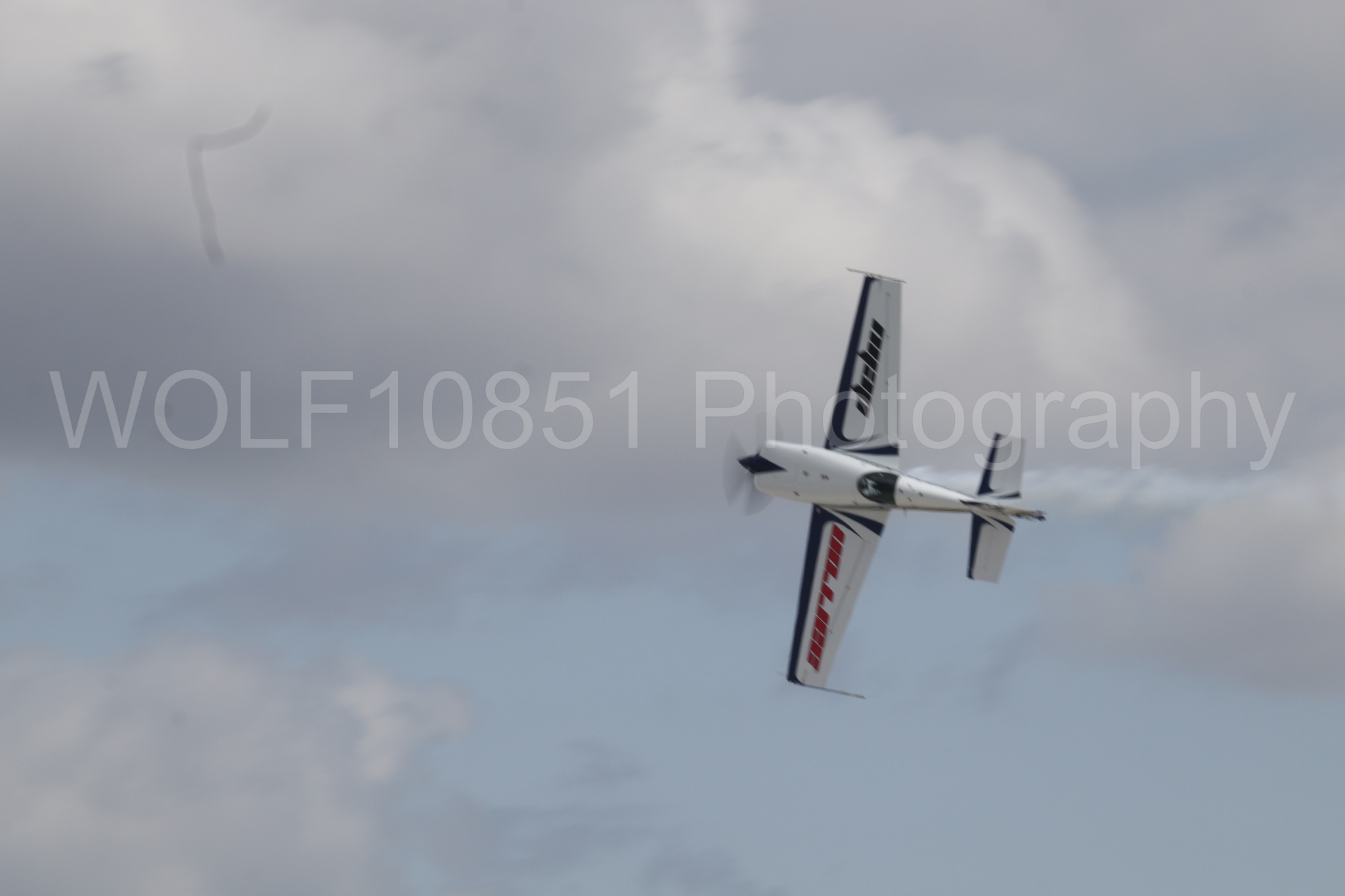 Extra 330 SC | Aarron Deliu | WOLF10851 Photography